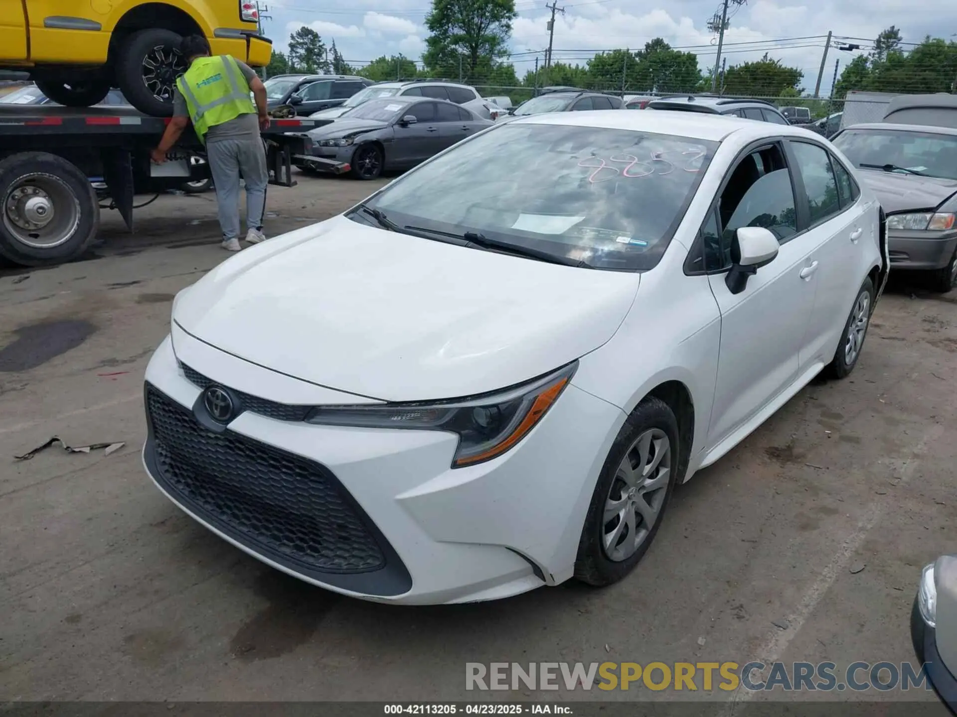 2 Photograph of a damaged car 5YFEPMAE9MP268852 TOYOTA COROLLA 2021