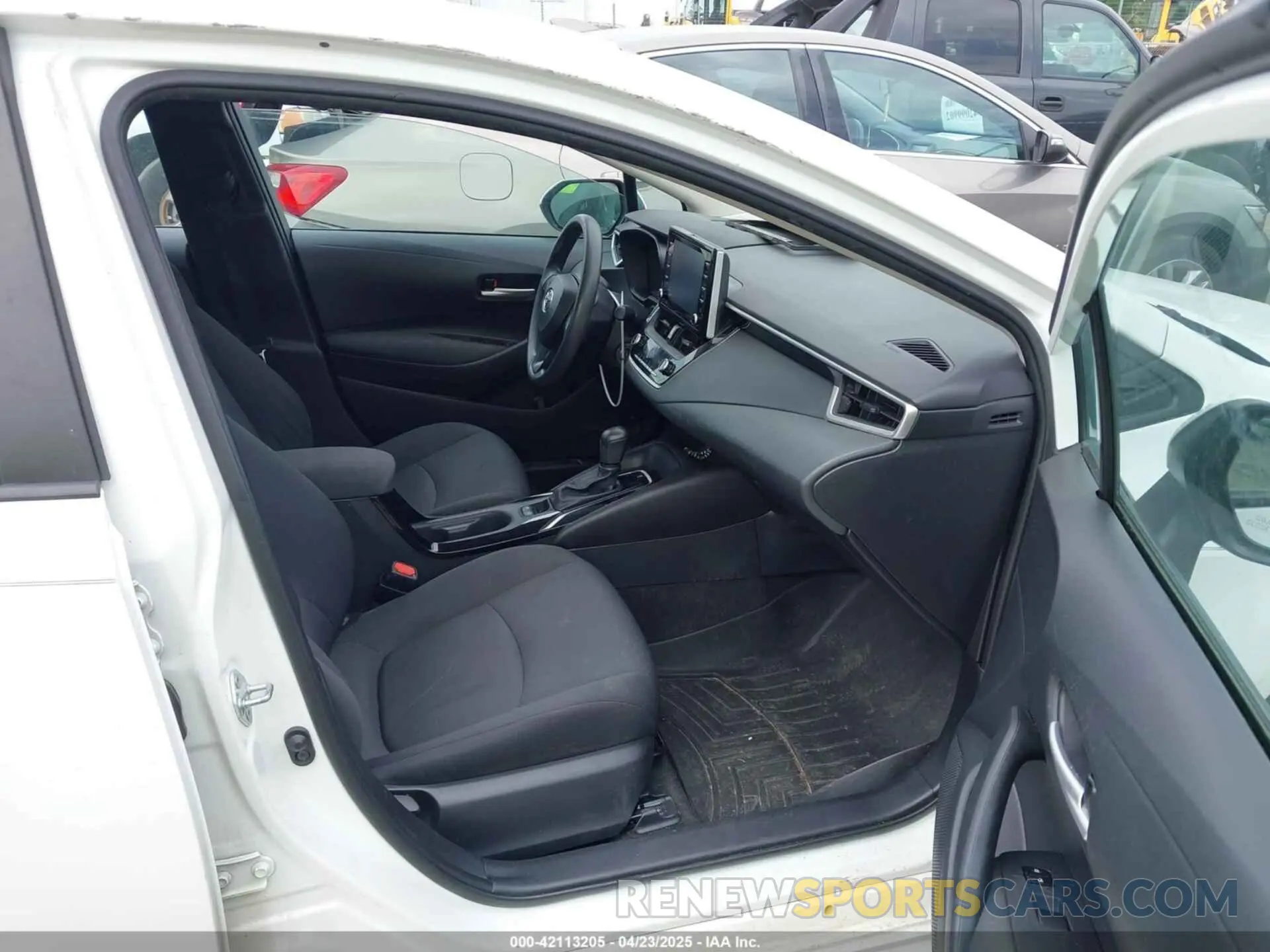 5 Photograph of a damaged car 5YFEPMAE9MP268852 TOYOTA COROLLA 2021