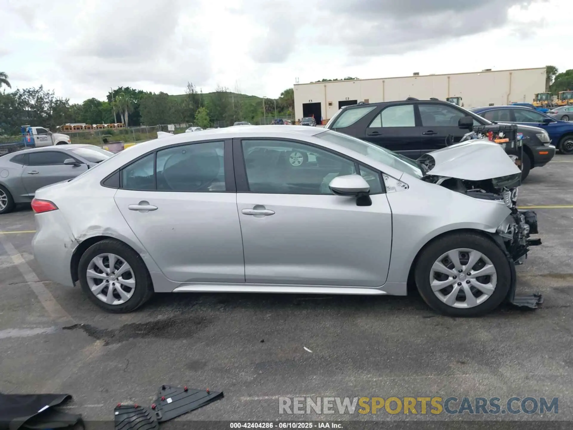 13 Photograph of a damaged car 5YFEPMAE9MP271234 TOYOTA COROLLA 2021