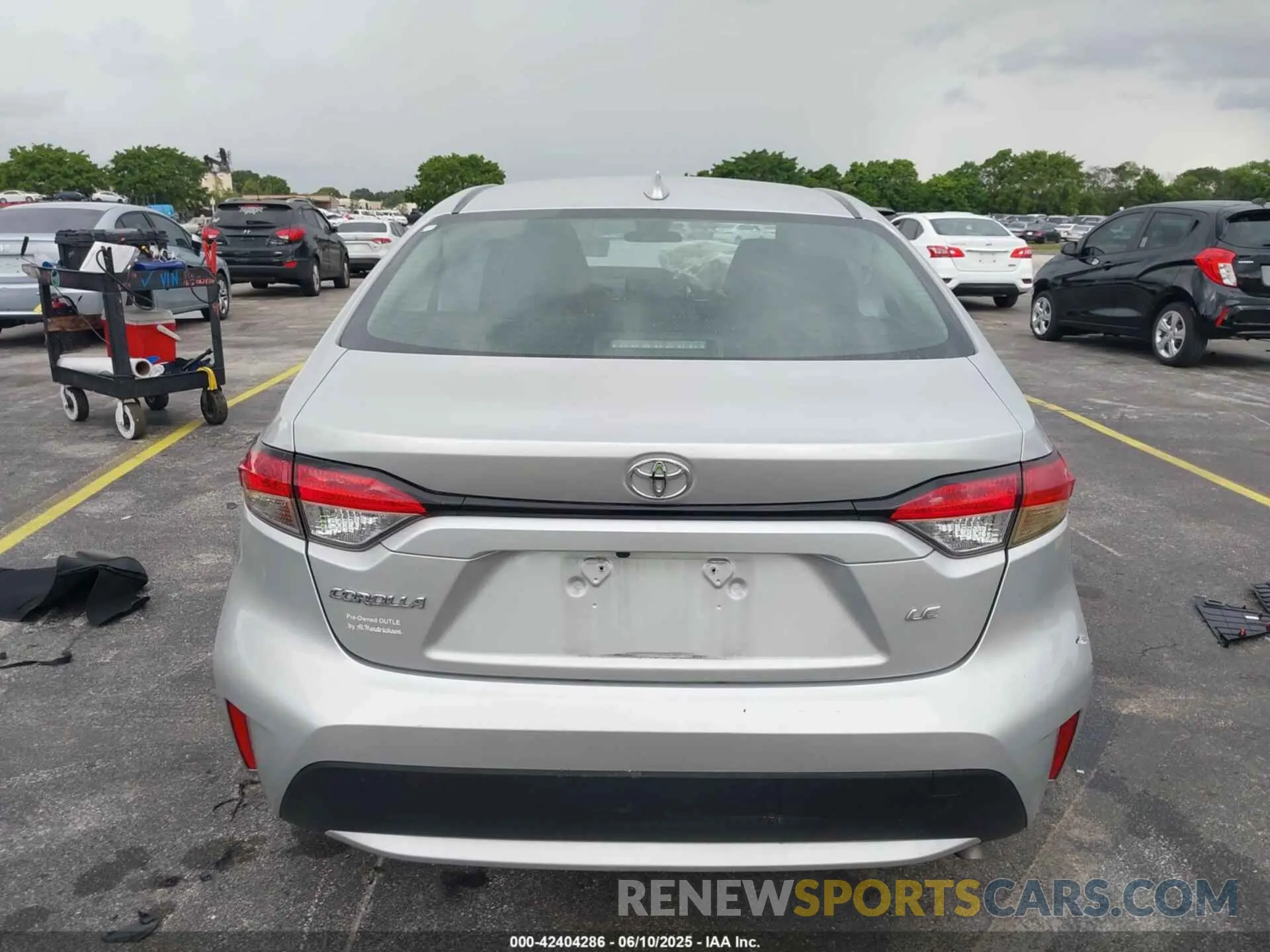 16 Photograph of a damaged car 5YFEPMAE9MP271234 TOYOTA COROLLA 2021