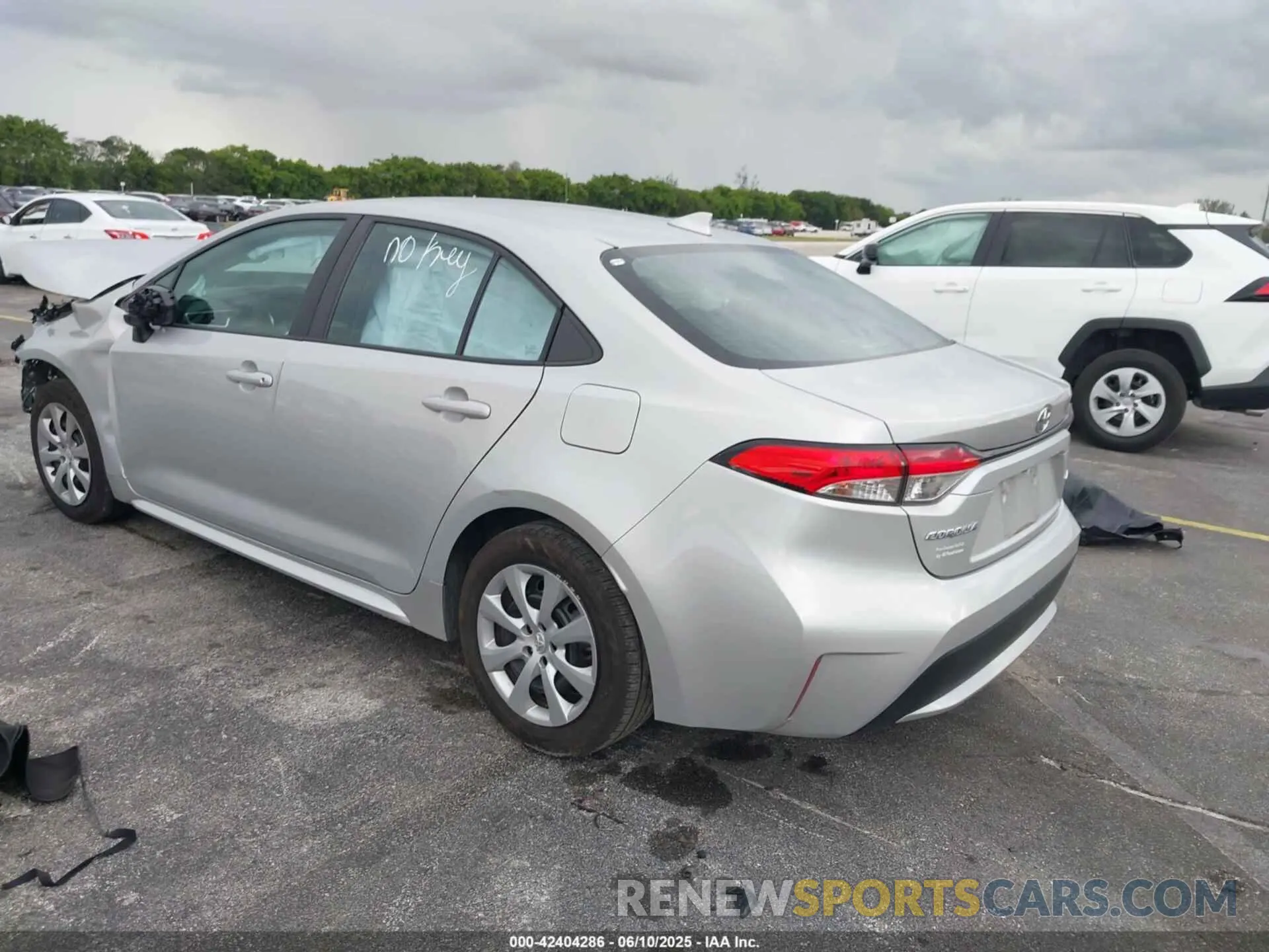 3 Photograph of a damaged car 5YFEPMAE9MP271234 TOYOTA COROLLA 2021
