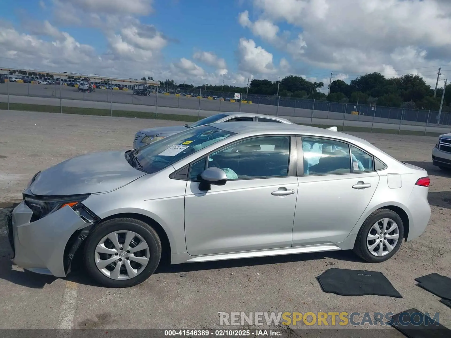 15 Photograph of a damaged car 5YFEPMAEXMP150308 TOYOTA COROLLA 2021