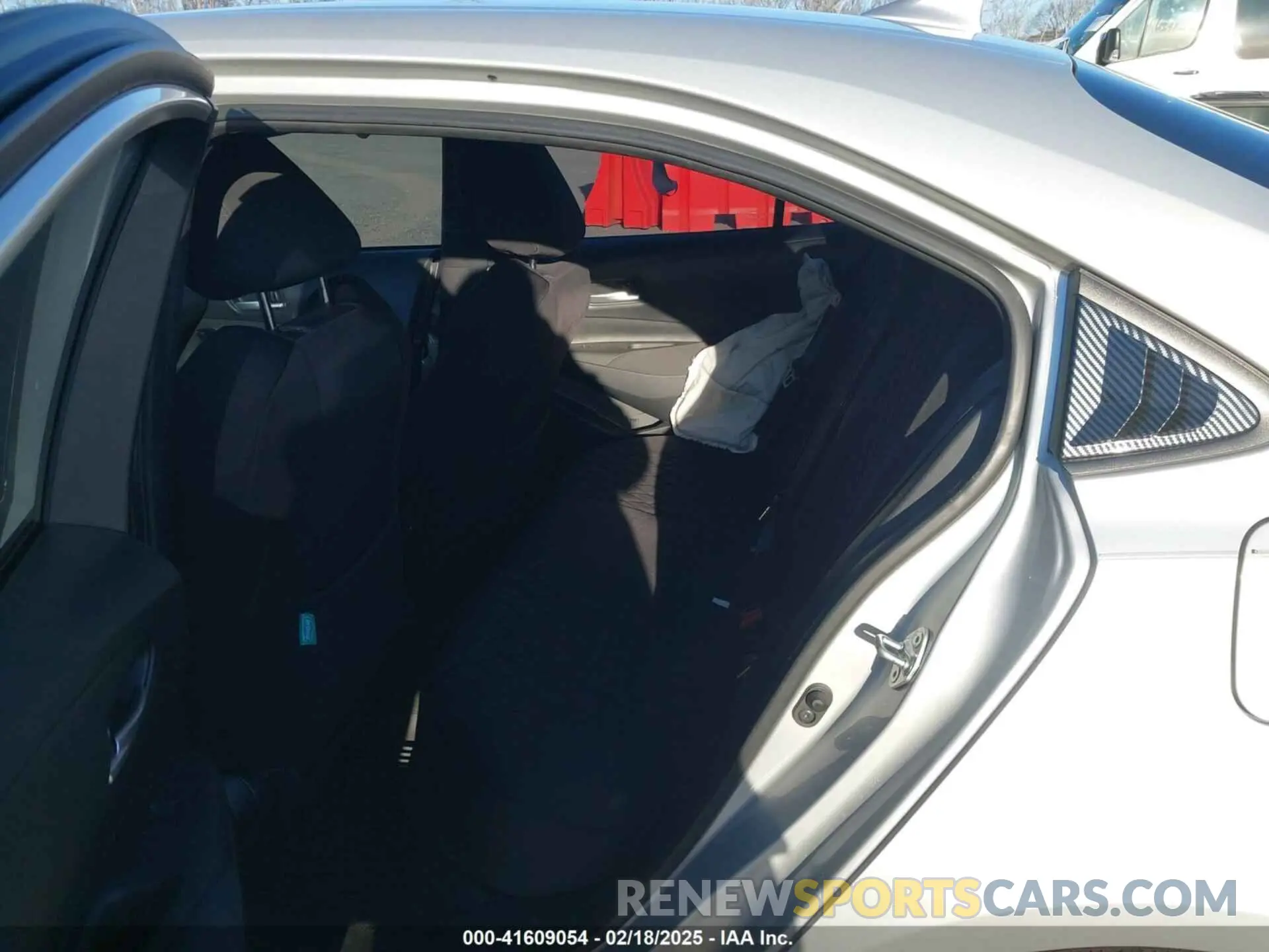 8 Photograph of a damaged car 5YFEPMAEXMP158330 TOYOTA COROLLA 2021