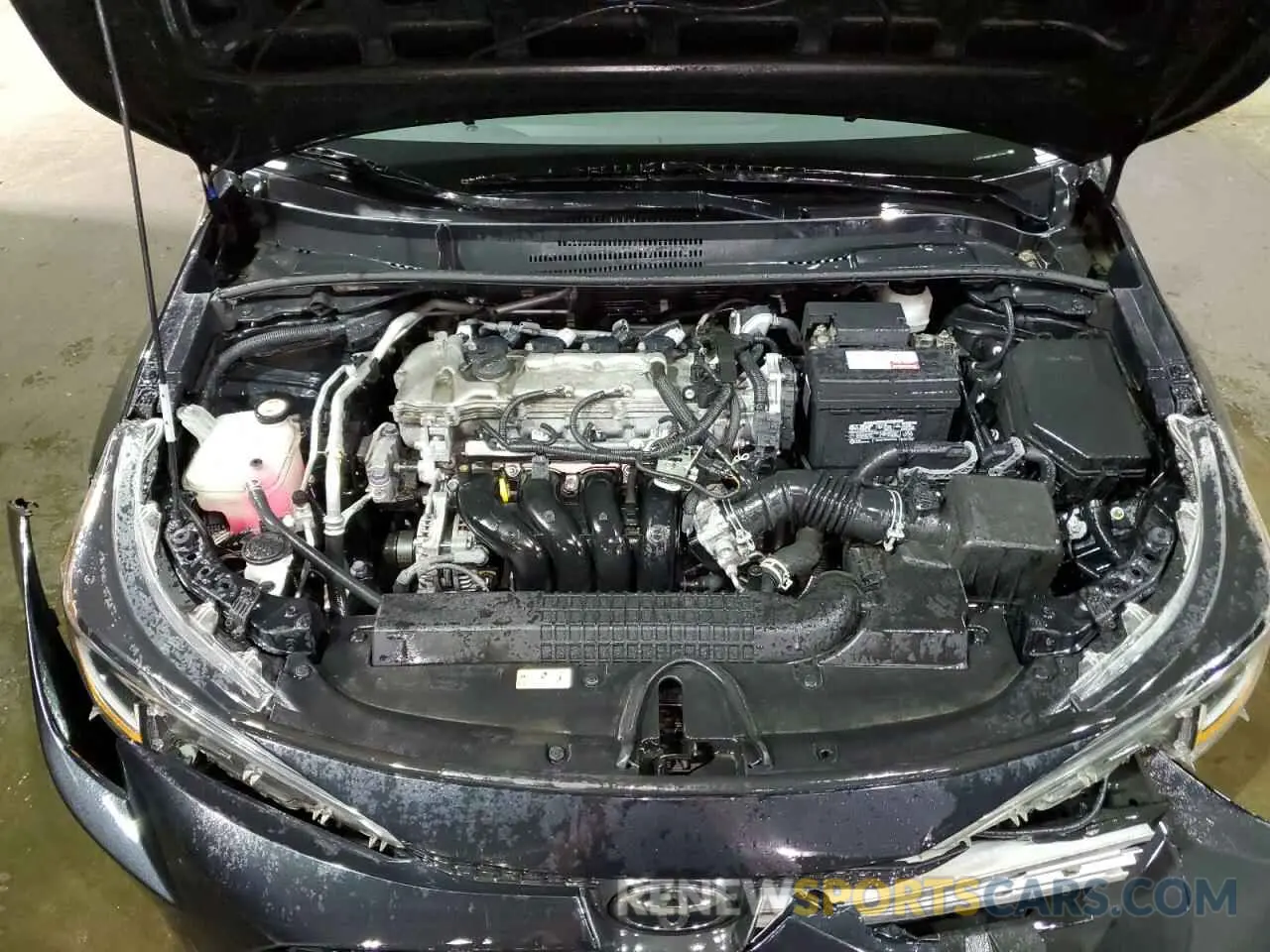 11 Photograph of a damaged car 5YFEPMAEXMP172812 TOYOTA COROLLA 2021