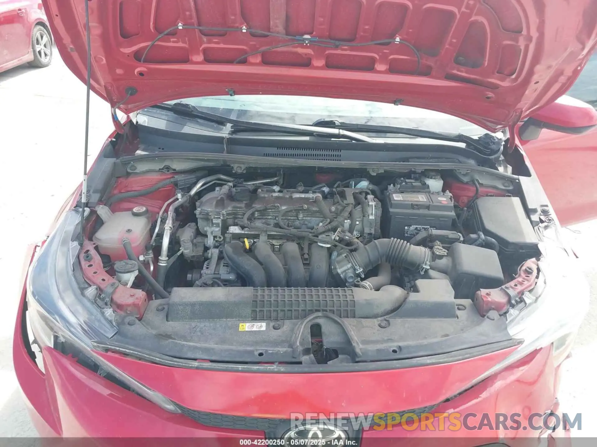 10 Photograph of a damaged car 5YFEPMAEXMP180425 TOYOTA COROLLA 2021
