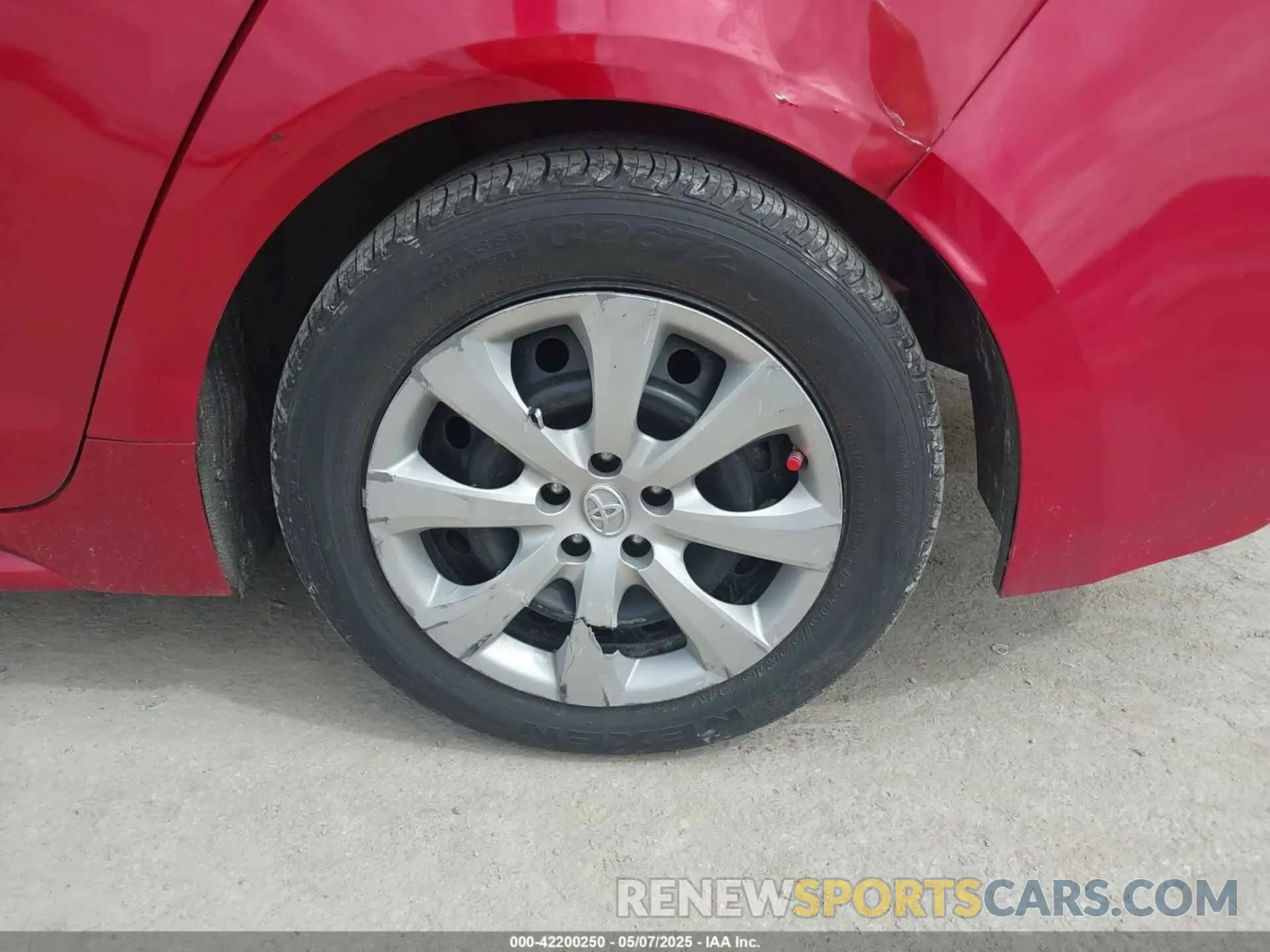 6 Photograph of a damaged car 5YFEPMAEXMP180425 TOYOTA COROLLA 2021