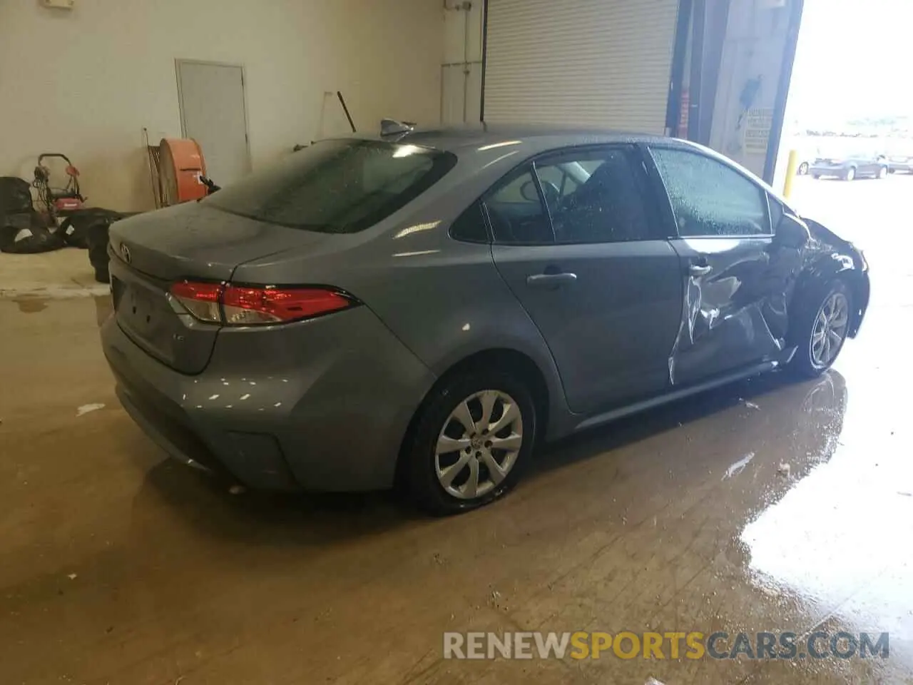 3 Photograph of a damaged car 5YFEPMAEXMP207042 TOYOTA COROLLA 2021