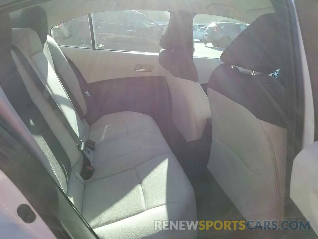 11 Photograph of a damaged car 5YFEPMAEXMP209311 TOYOTA COROLLA 2021