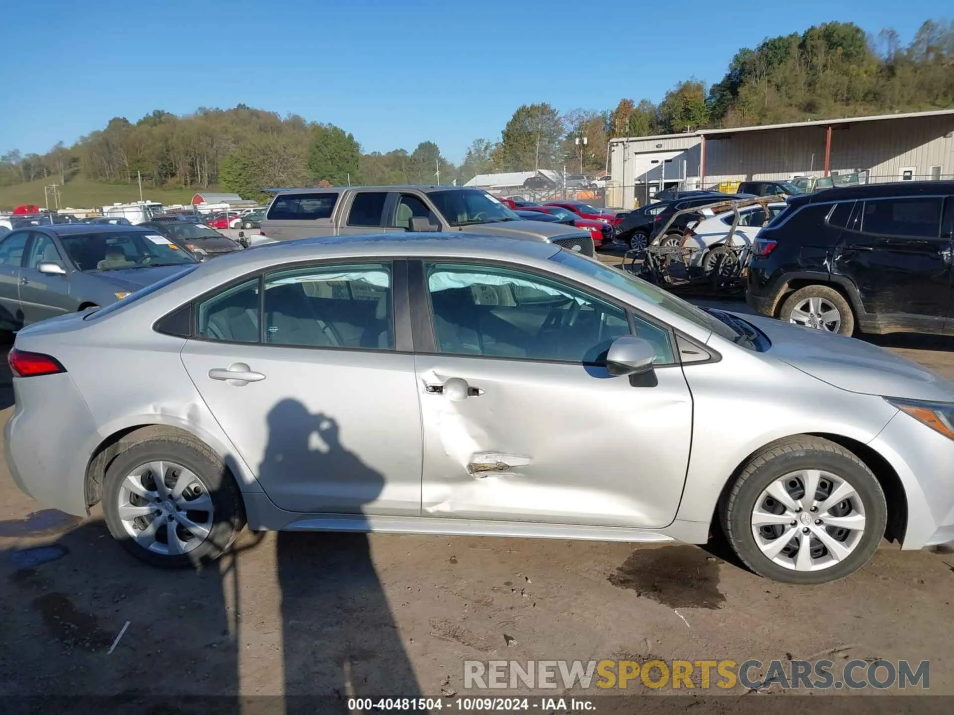 13 Photograph of a damaged car 5YFEPMAEXMP212743 TOYOTA COROLLA 2021
