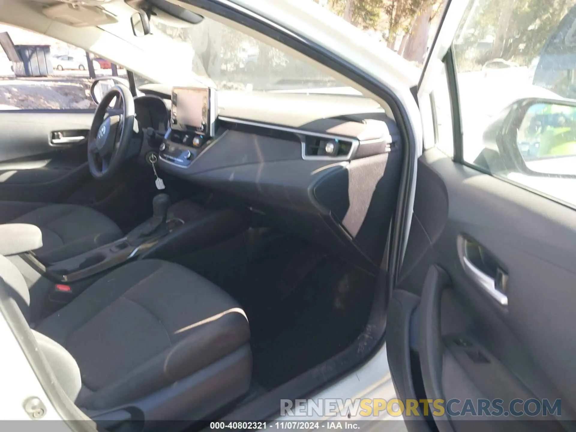 5 Photograph of a damaged car 5YFEPMAEXMP217327 TOYOTA COROLLA 2021