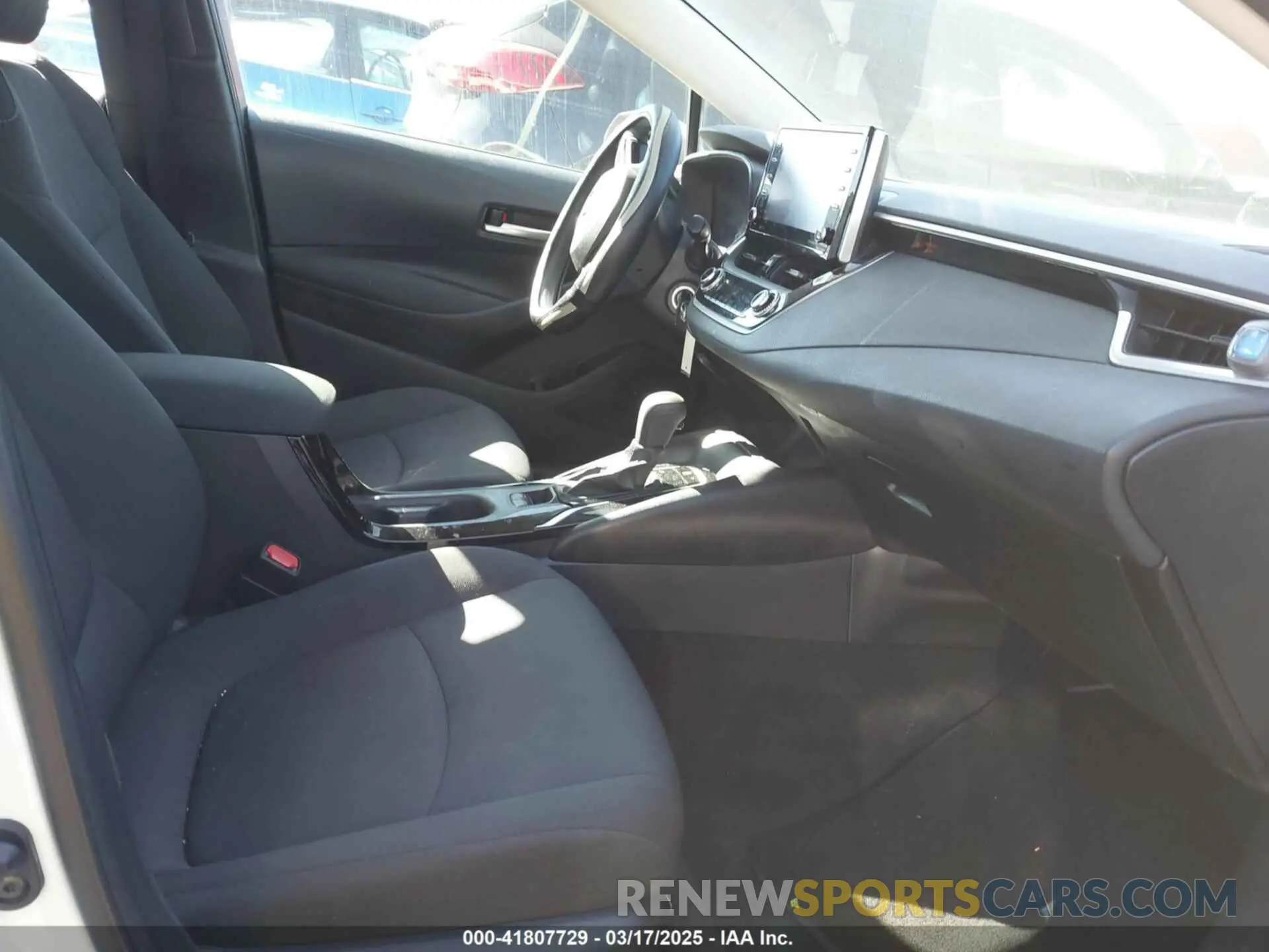 5 Photograph of a damaged car 5YFEPMAEXMP218008 TOYOTA COROLLA 2021