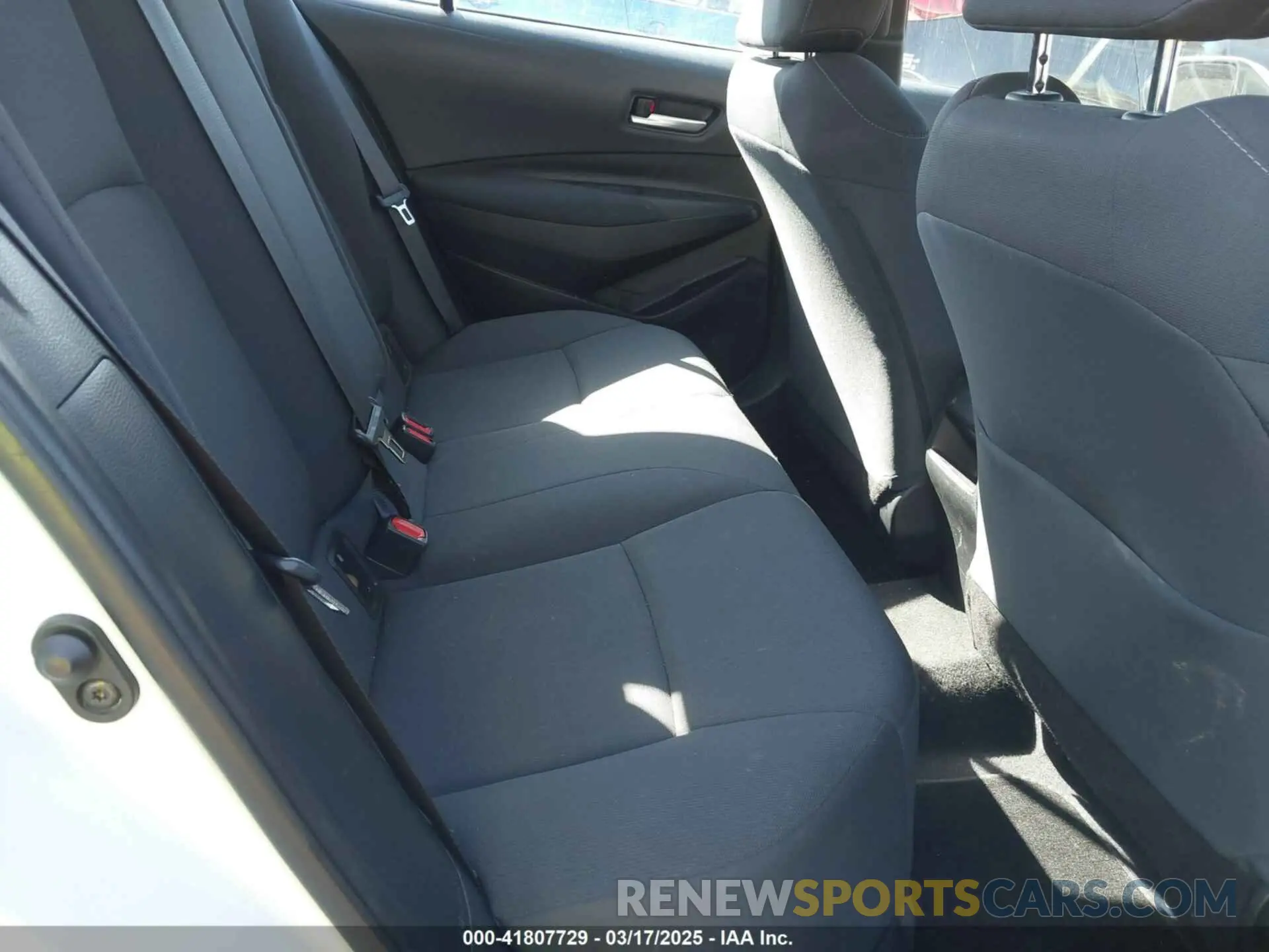 8 Photograph of a damaged car 5YFEPMAEXMP218008 TOYOTA COROLLA 2021