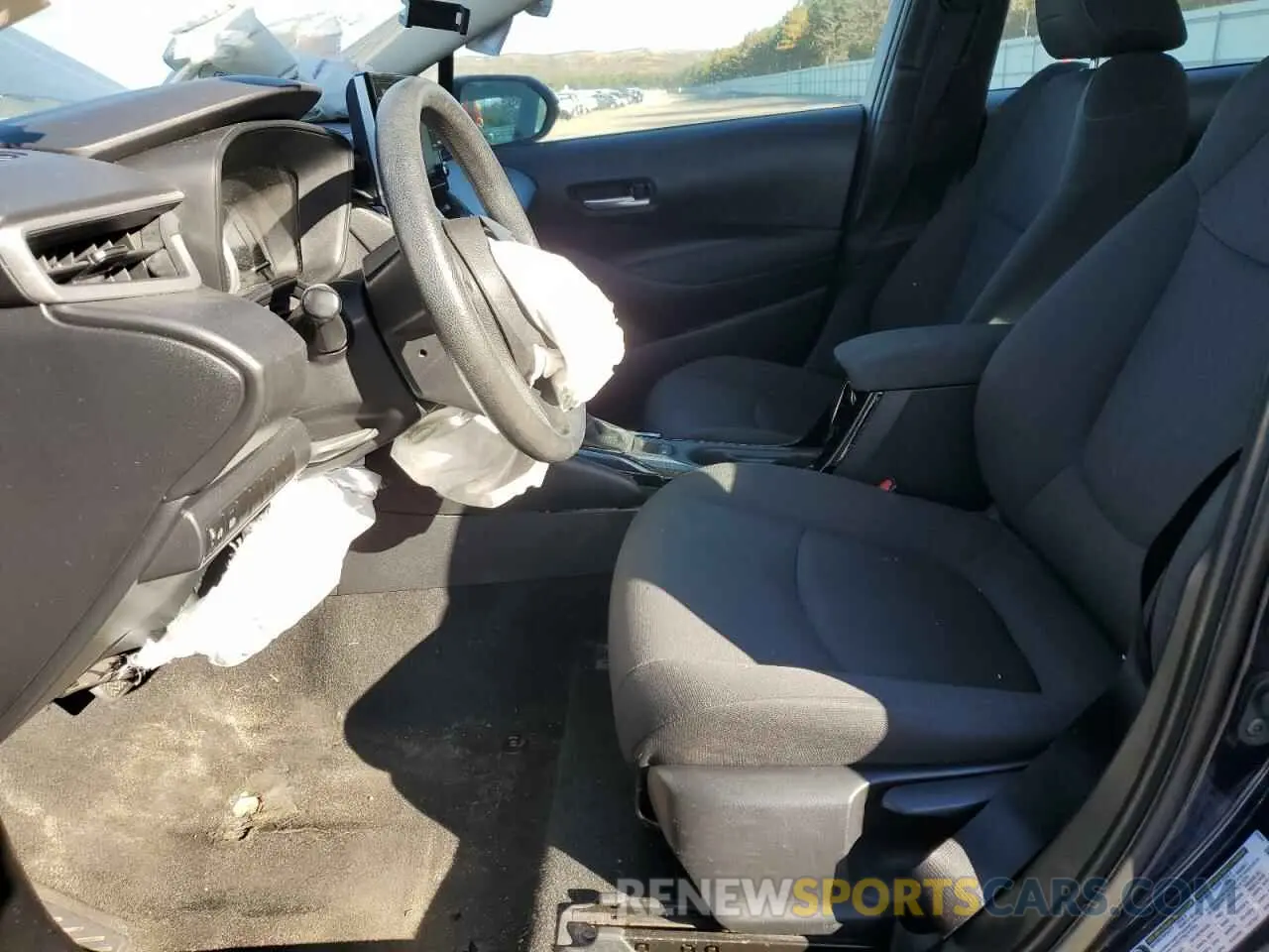 7 Photograph of a damaged car 5YFEPMAEXMP221233 TOYOTA COROLLA 2021