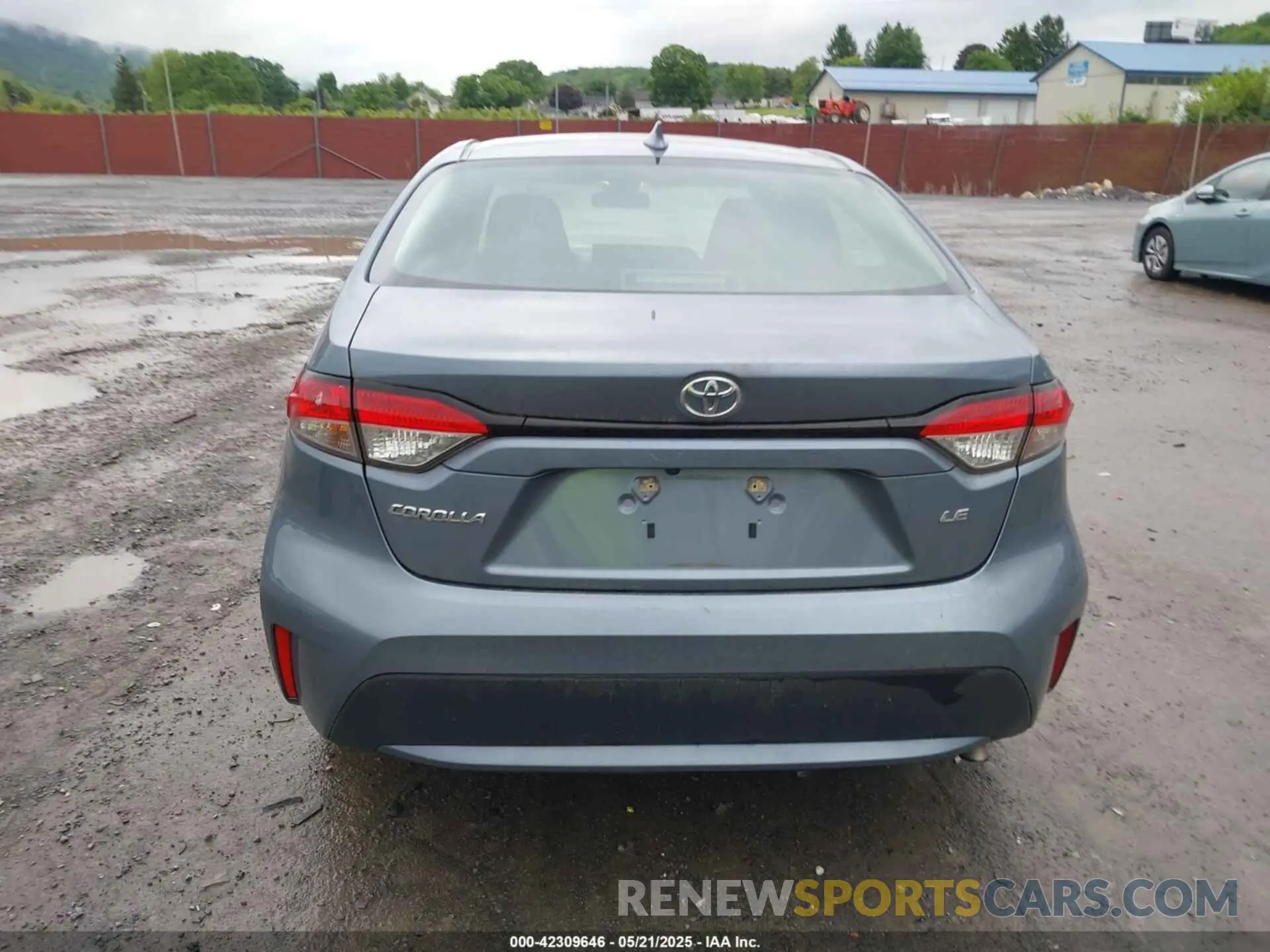 17 Photograph of a damaged car 5YFEPMAEXMP221930 TOYOTA COROLLA 2021