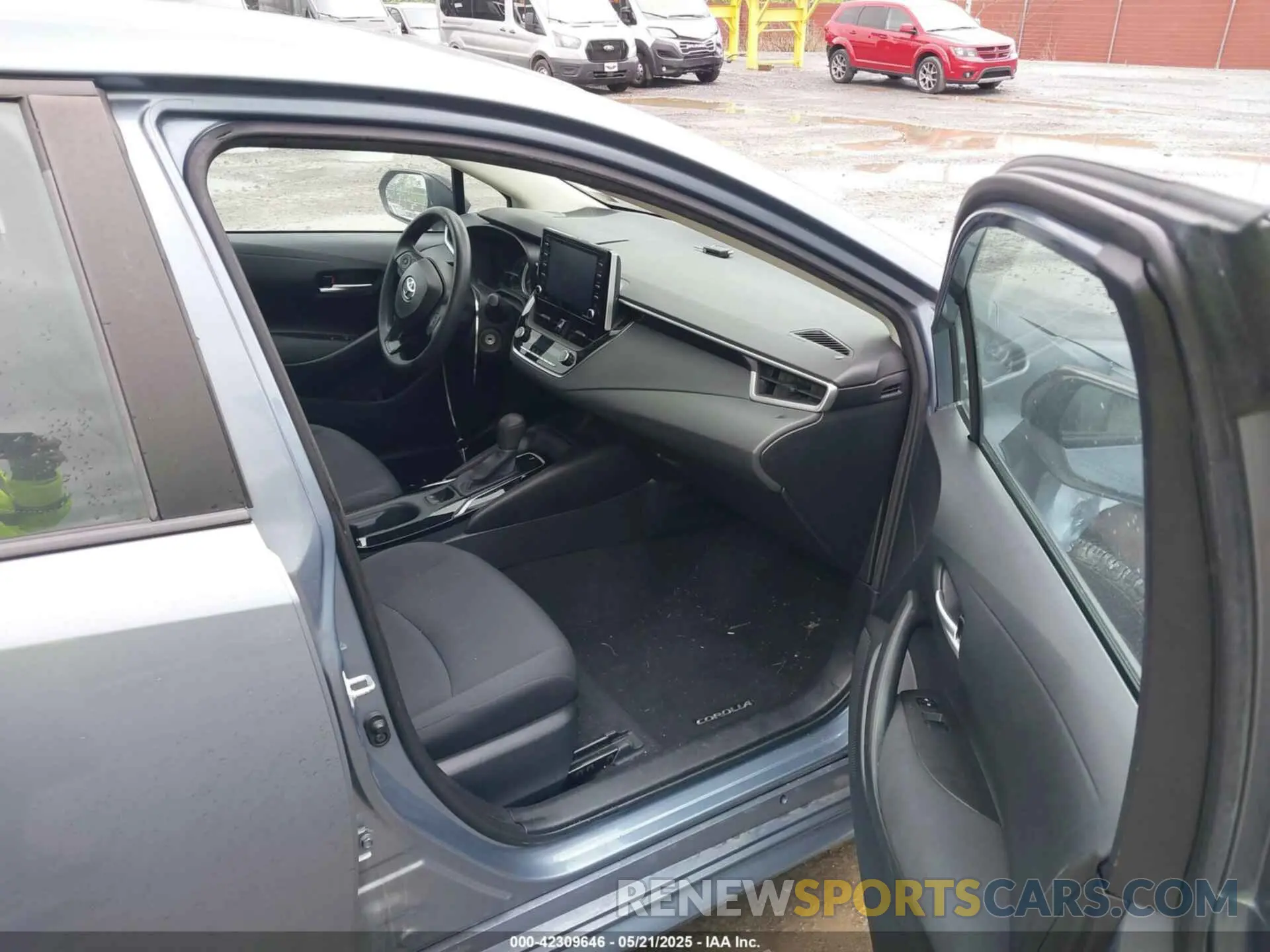 5 Photograph of a damaged car 5YFEPMAEXMP221930 TOYOTA COROLLA 2021