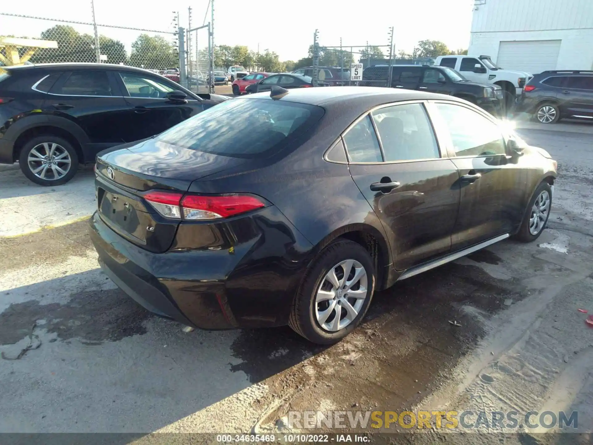 4 Photograph of a damaged car 5YFEPMAEXMP233737 TOYOTA COROLLA 2021