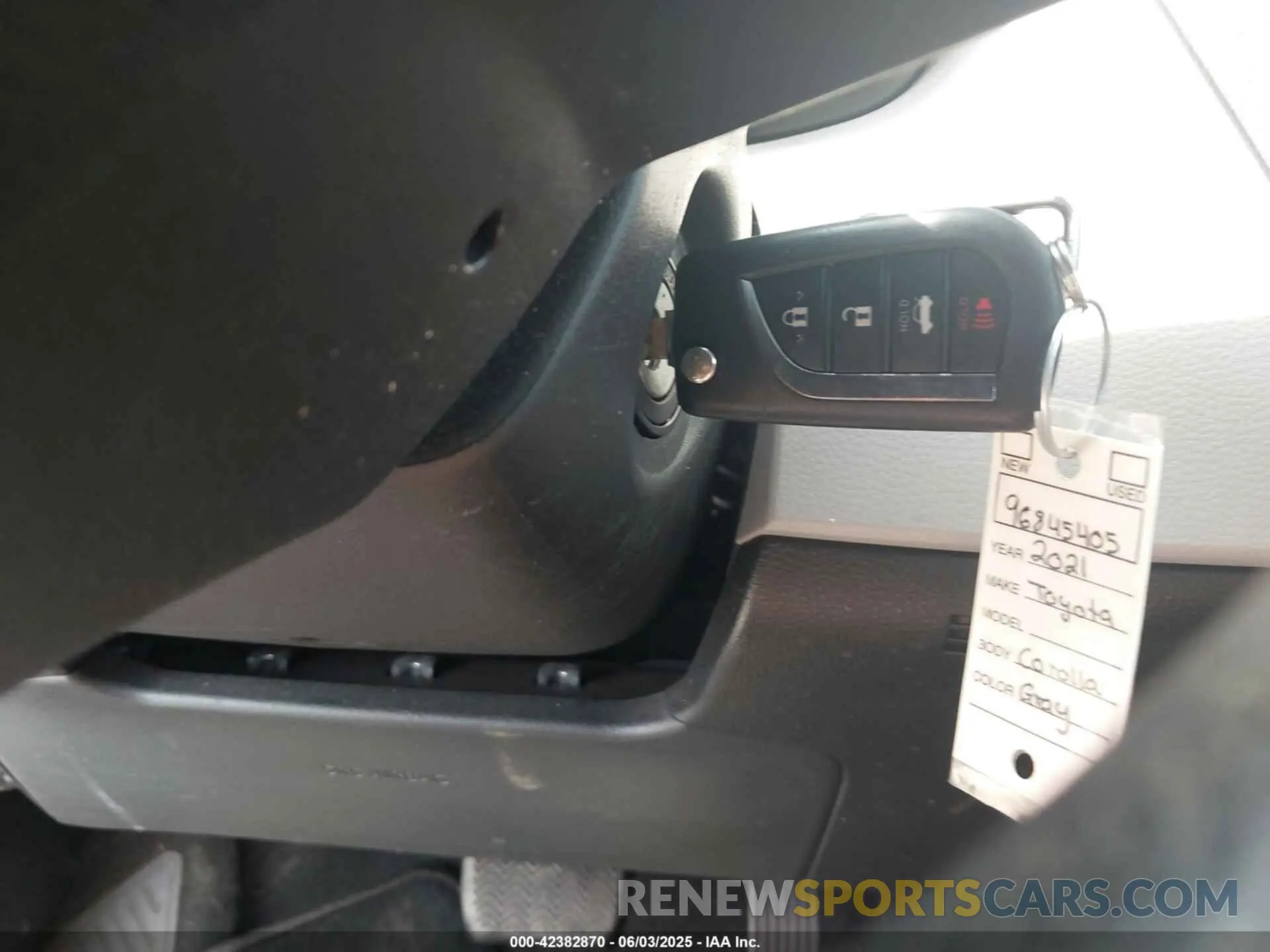 11 Photograph of a damaged car 5YFEPMAEXMP243507 TOYOTA COROLLA 2021