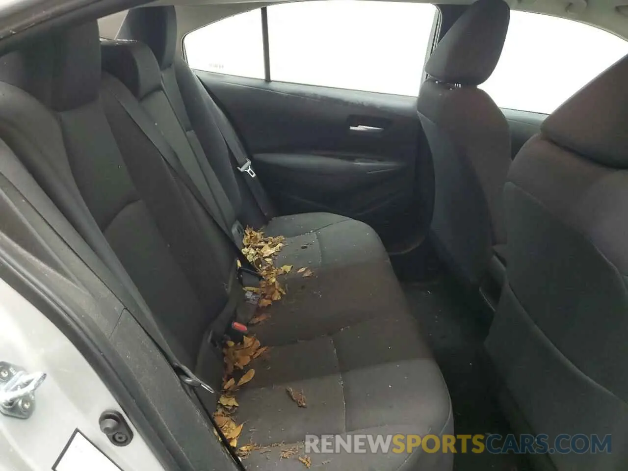 10 Photograph of a damaged car 5YFEPMAEXMP251381 TOYOTA COROLLA 2021
