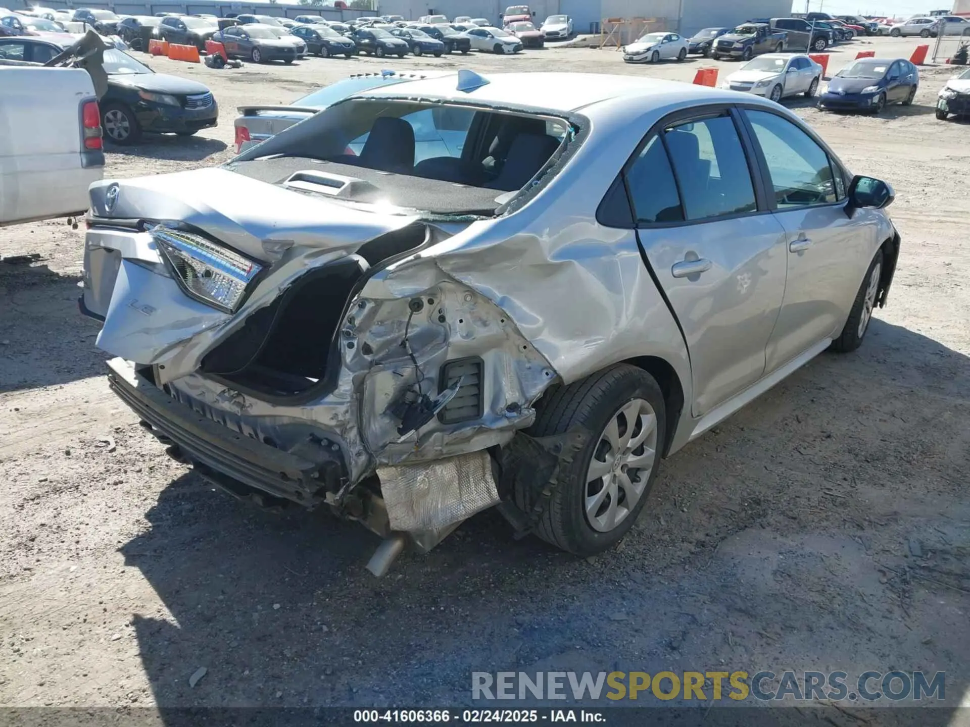 4 Photograph of a damaged car 5YFEPMAEXMP252174 TOYOTA COROLLA 2021