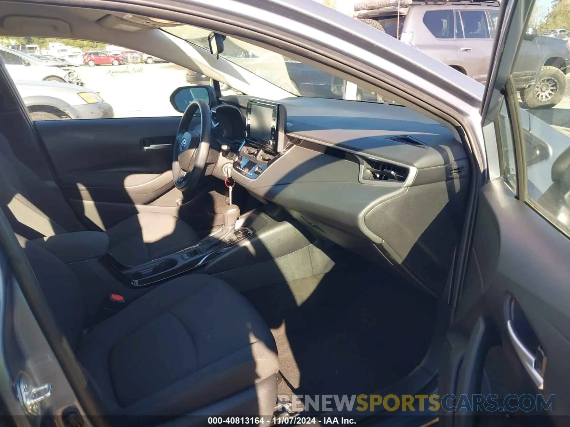 5 Photograph of a damaged car 5YFEPMAEXMP254863 TOYOTA COROLLA 2021