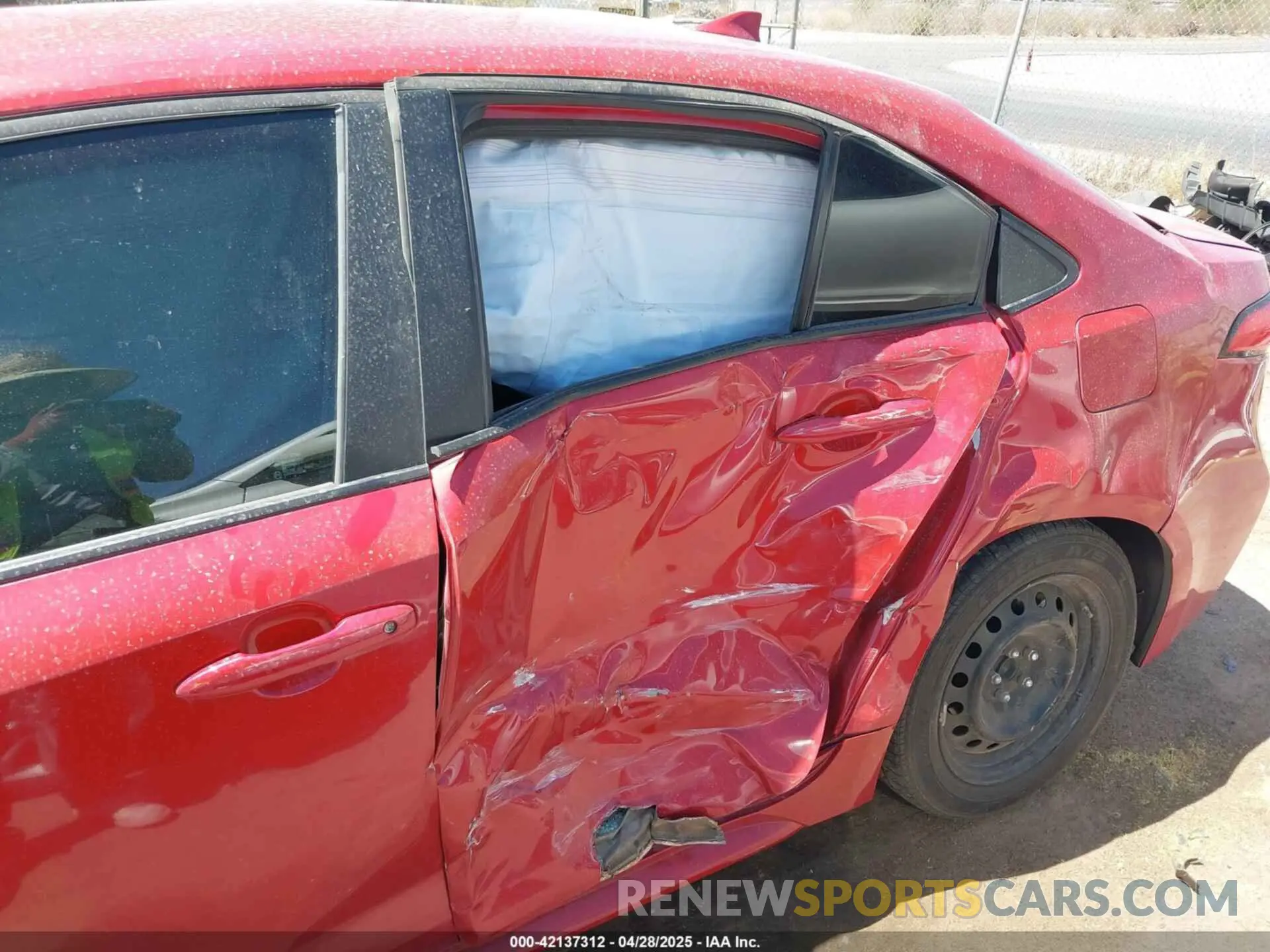 6 Photograph of a damaged car 5YFEPMAEXMP256242 TOYOTA COROLLA 2021
