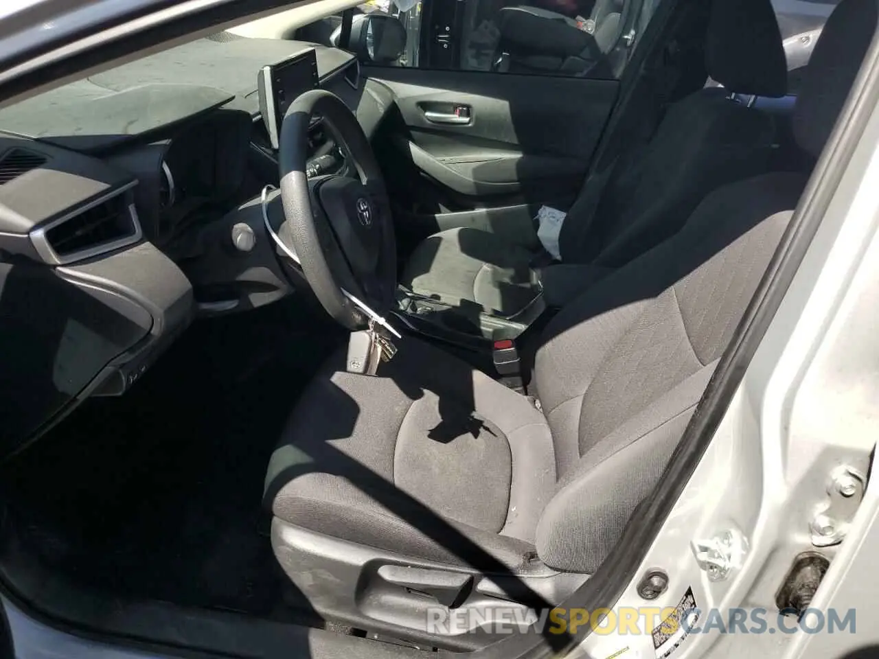 7 Photograph of a damaged car 5YFEPMAEXMP257665 TOYOTA COROLLA 2021