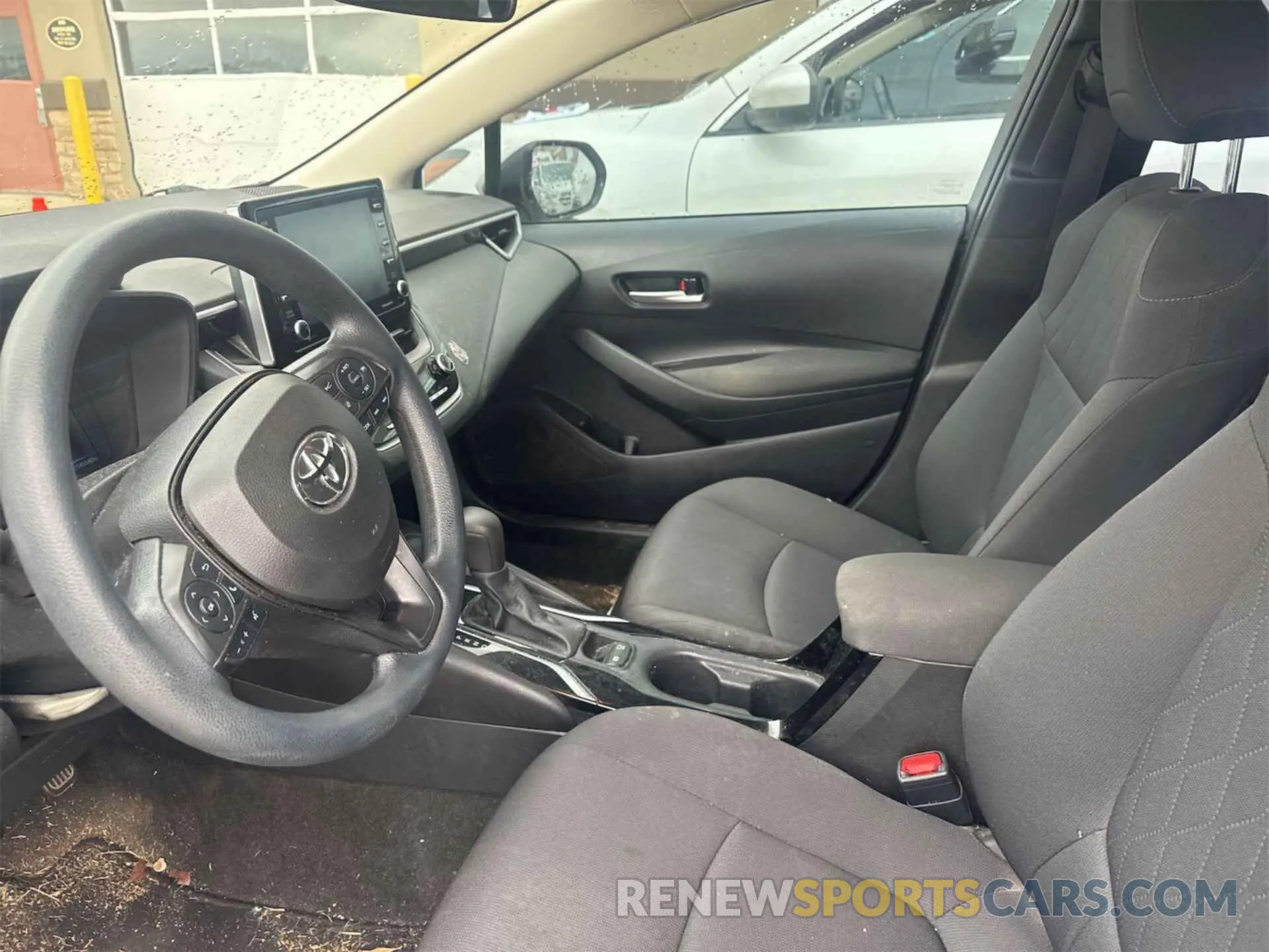 9 Photograph of a damaged car 5YFEPMAEXMP262896 TOYOTA COROLLA 2021