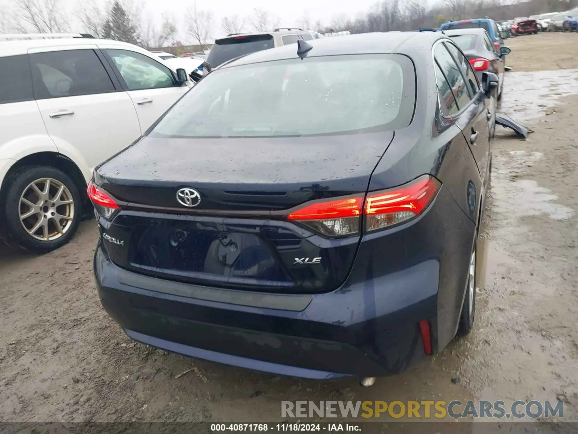 17 Photograph of a damaged car 5YFFPMAE4MP163463 TOYOTA COROLLA 2021