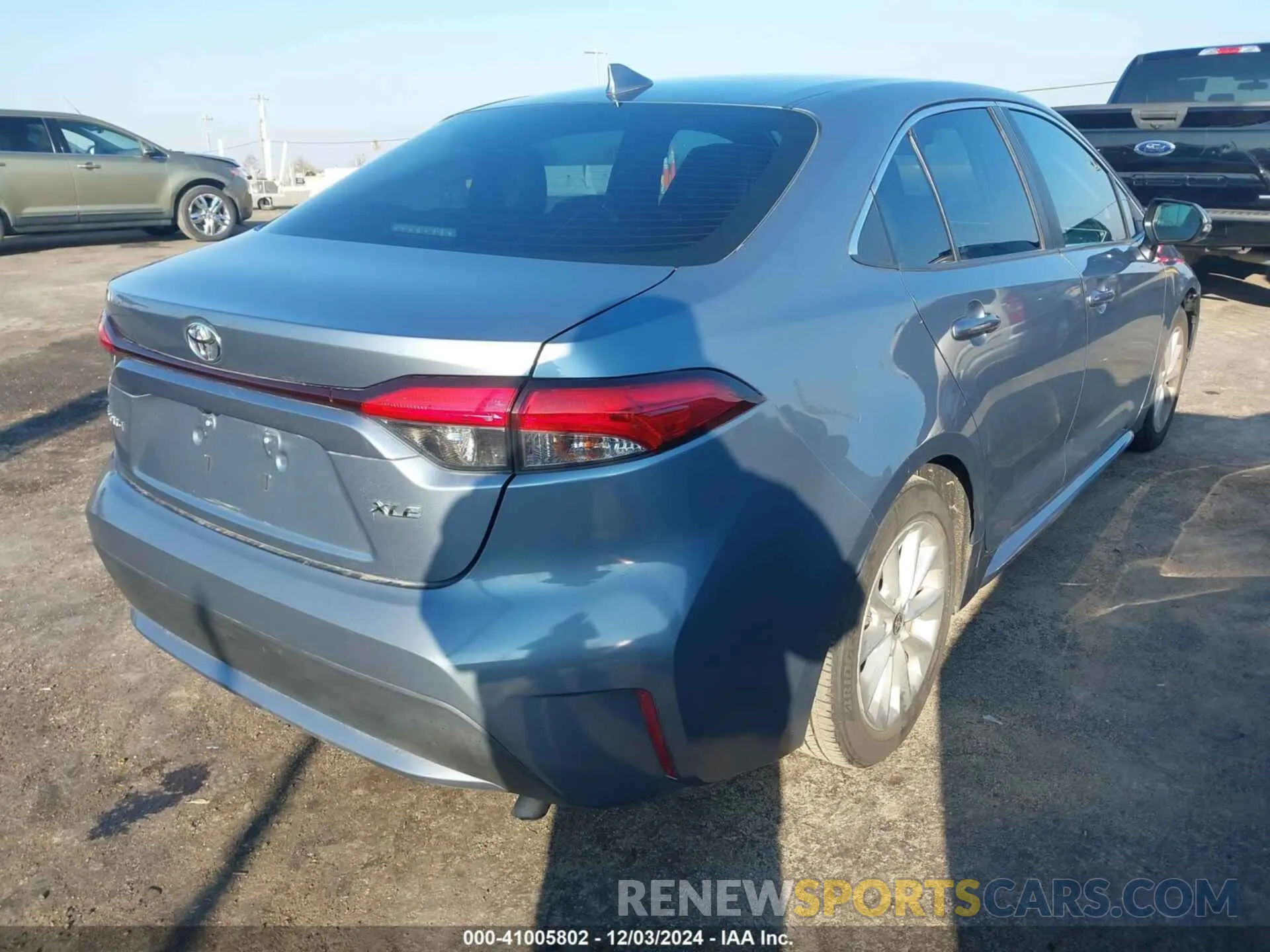 4 Photograph of a damaged car 5YFFPMAE4MP270061 TOYOTA COROLLA 2021