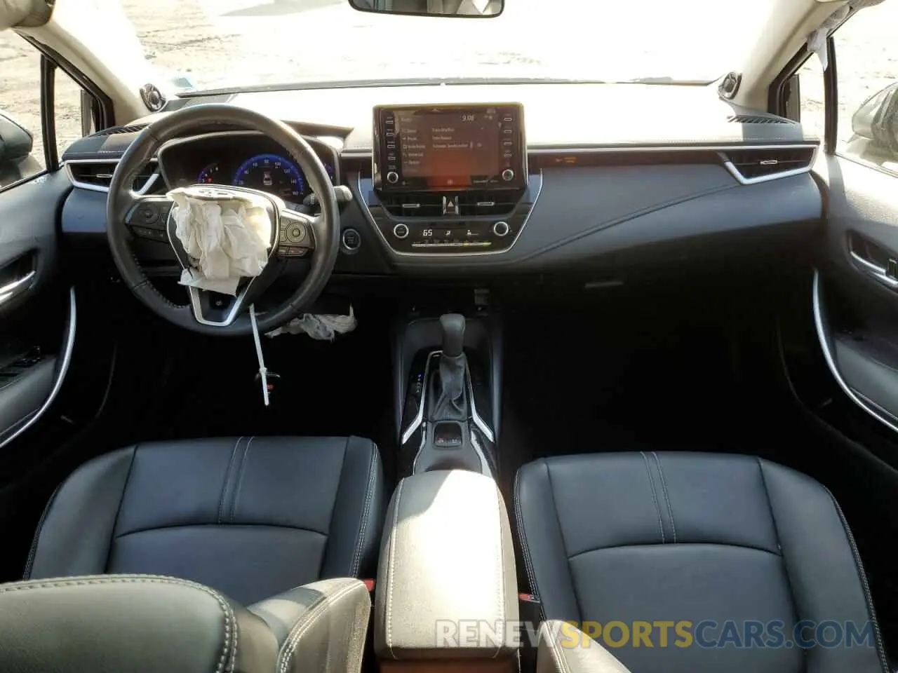 8 Photograph of a damaged car 5YFFPMAE6MP158197 TOYOTA COROLLA 2021