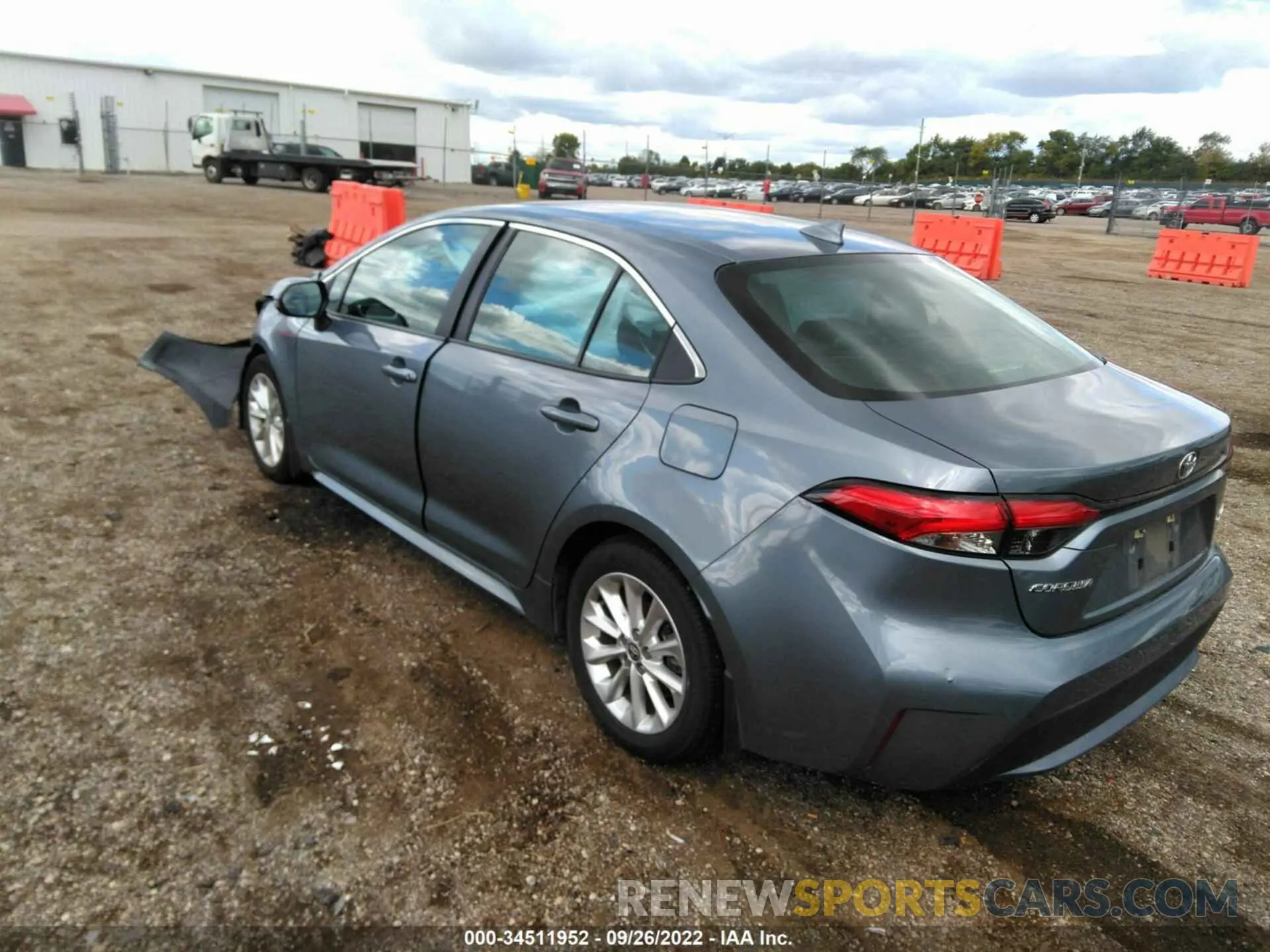 3 Photograph of a damaged car 5YFFPMAE8MP200501 TOYOTA COROLLA 2021