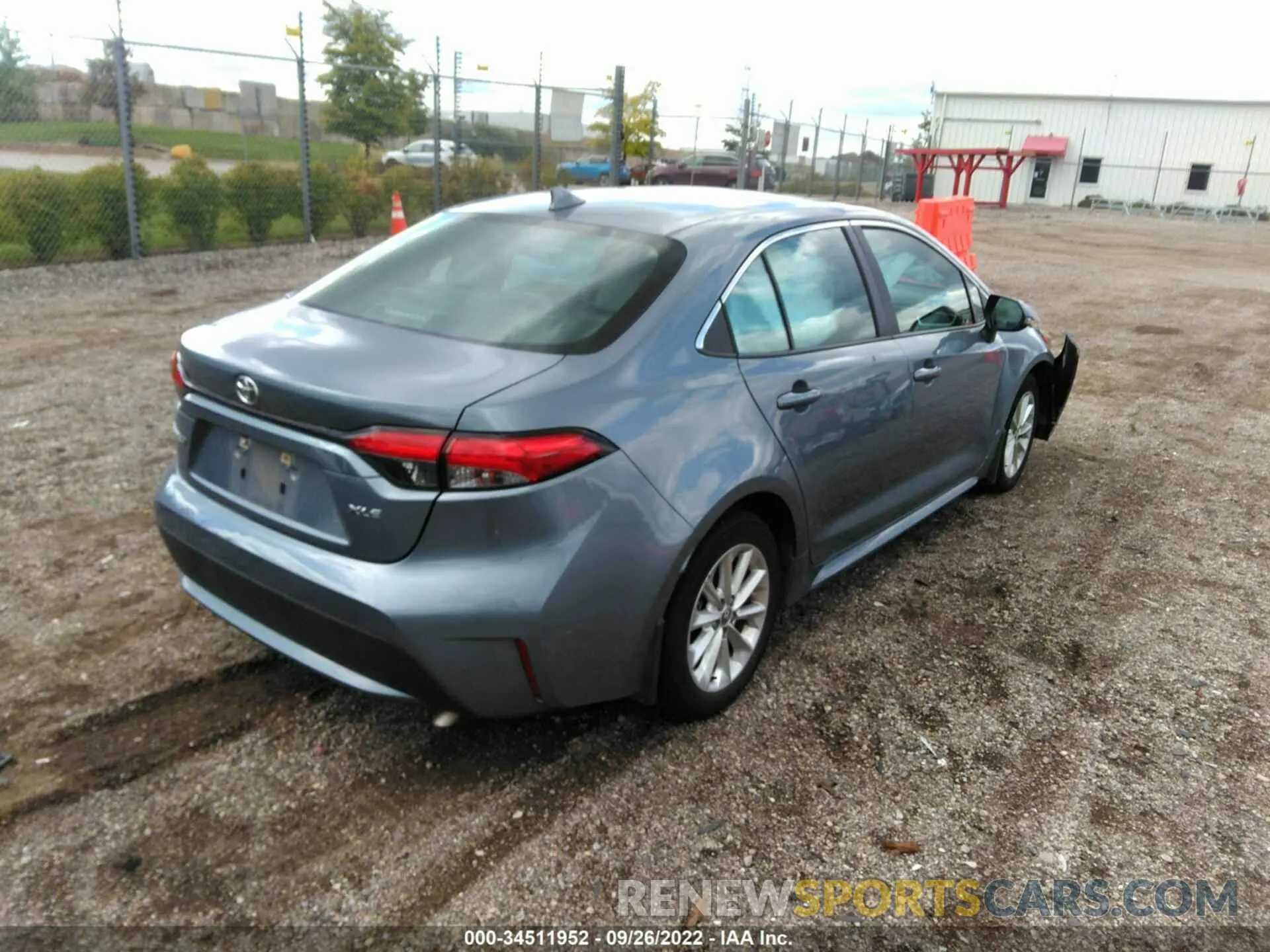 4 Photograph of a damaged car 5YFFPMAE8MP200501 TOYOTA COROLLA 2021
