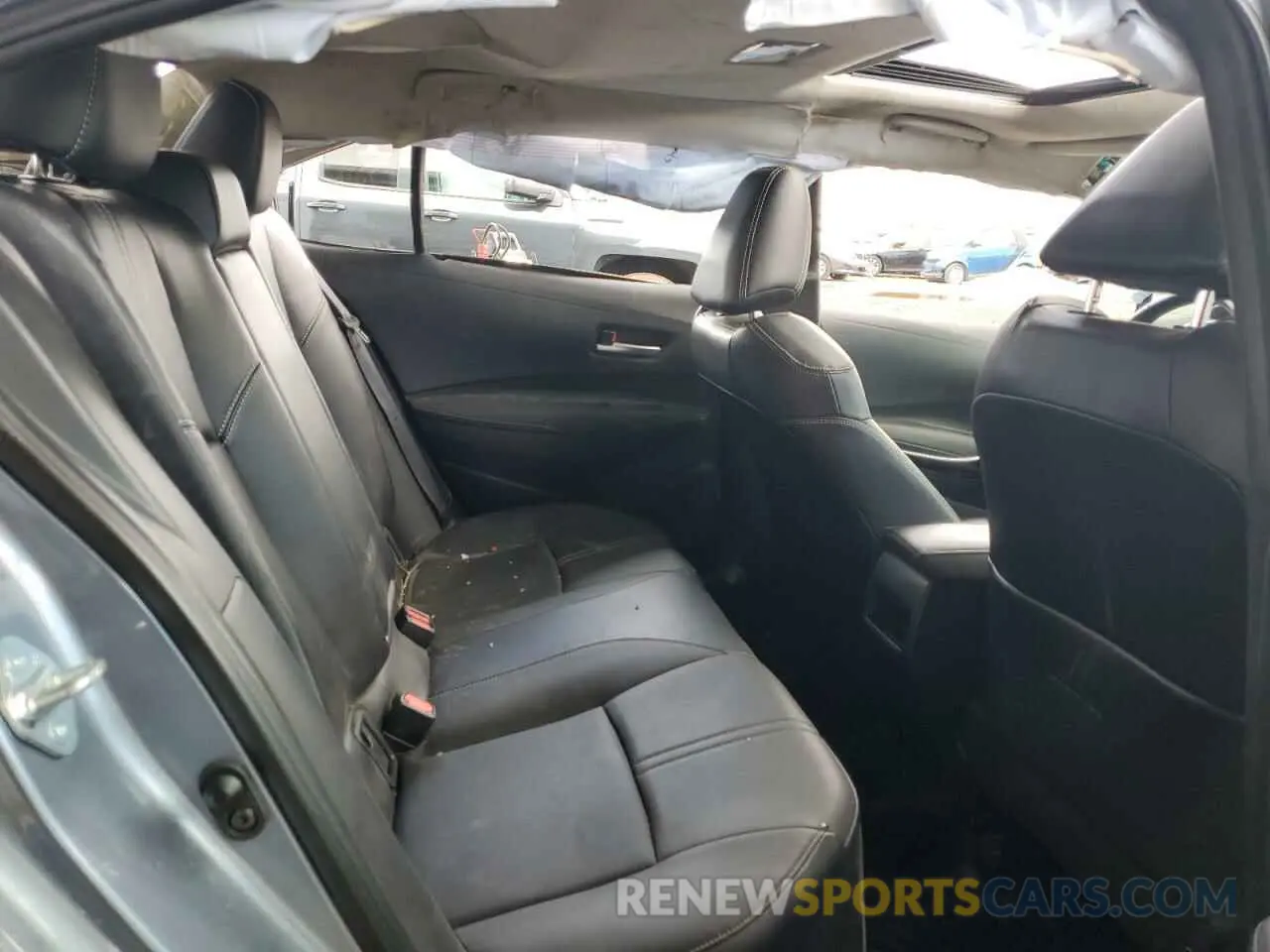 10 Photograph of a damaged car 5YFFPMAEXMP173897 TOYOTA COROLLA 2021