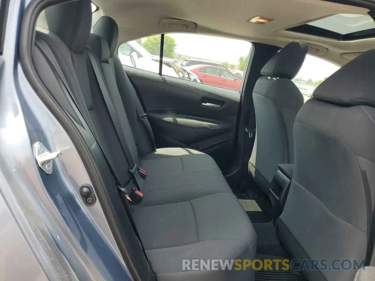 10 Photograph of a damaged car 5YFHPMAE7MP162218 TOYOTA COROLLA 2021