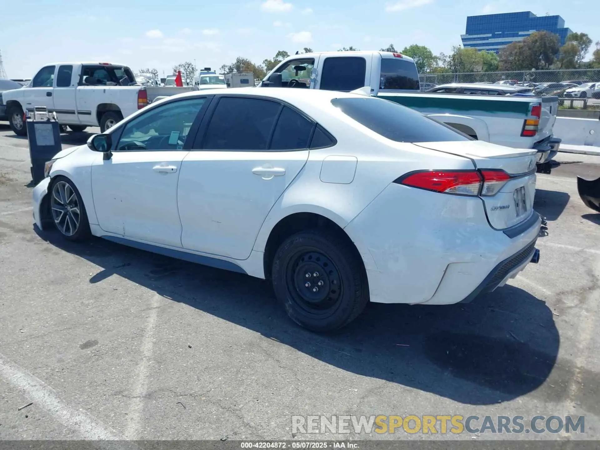 3 Photograph of a damaged car 5YFM4MCEXMP085980 TOYOTA COROLLA 2021