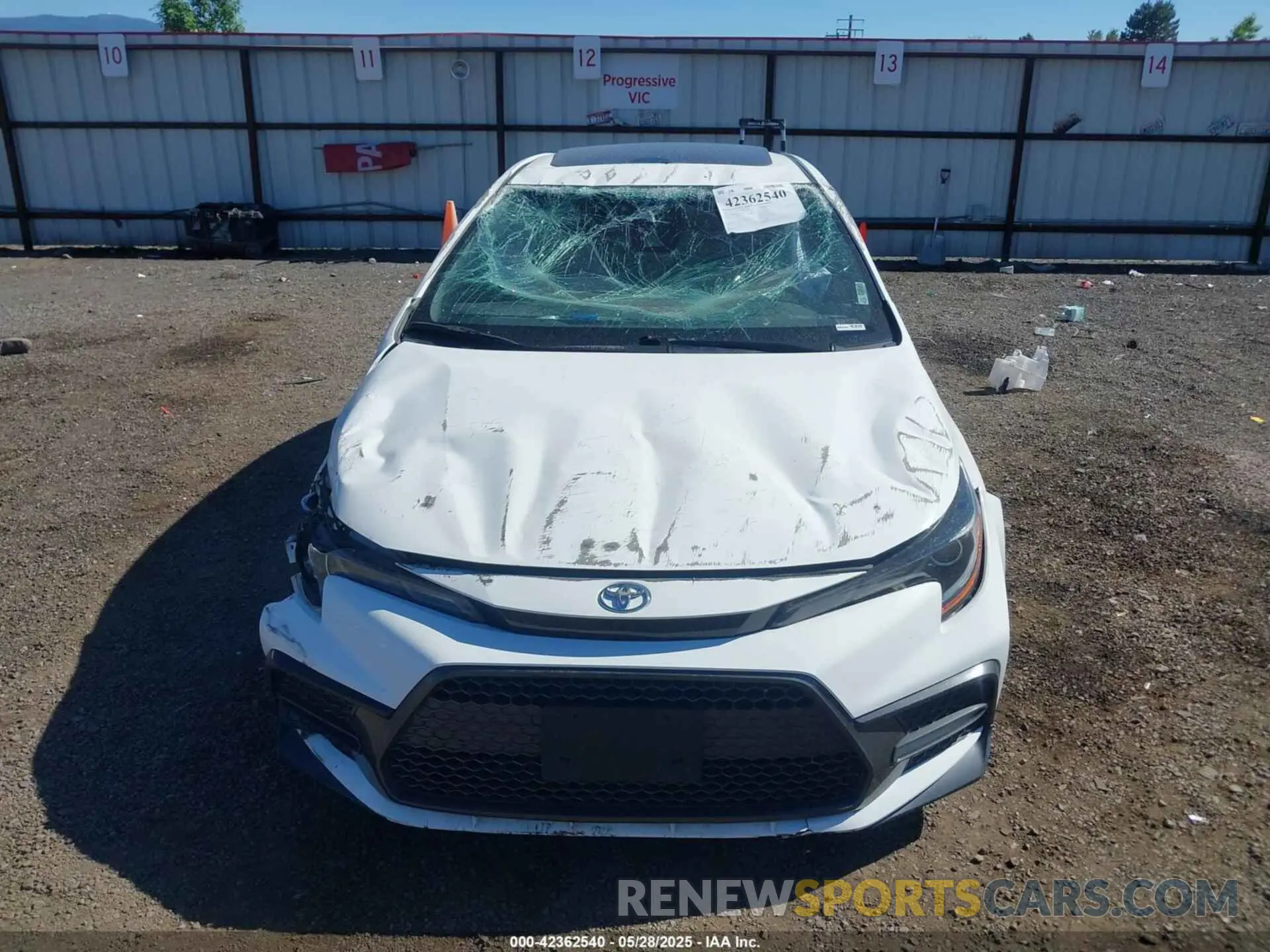 13 Photograph of a damaged car 5YFP4MCE1MP094385 TOYOTA COROLLA 2021