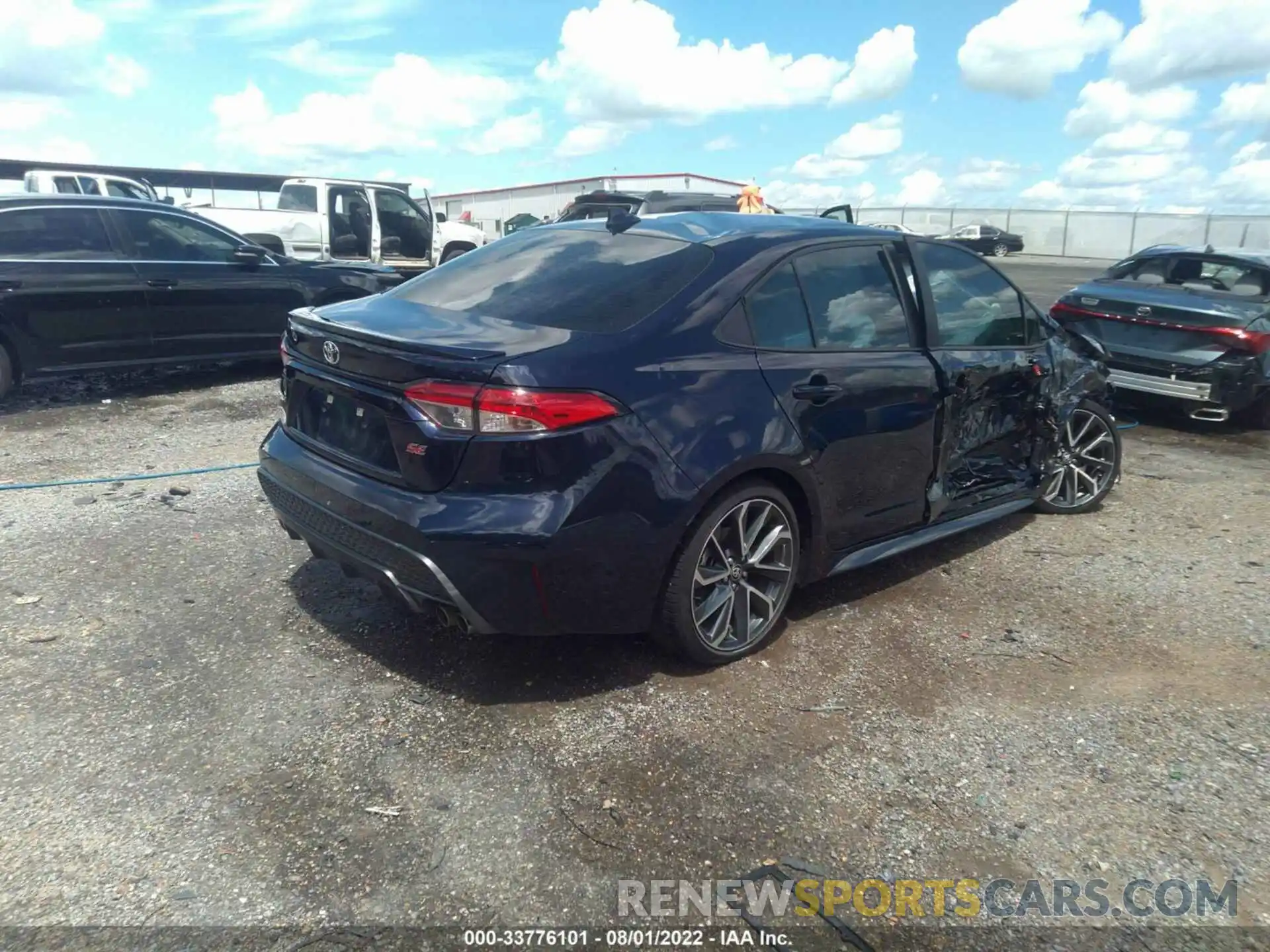 4 Photograph of a damaged car 5YFP4MCE3MP091472 TOYOTA COROLLA 2021