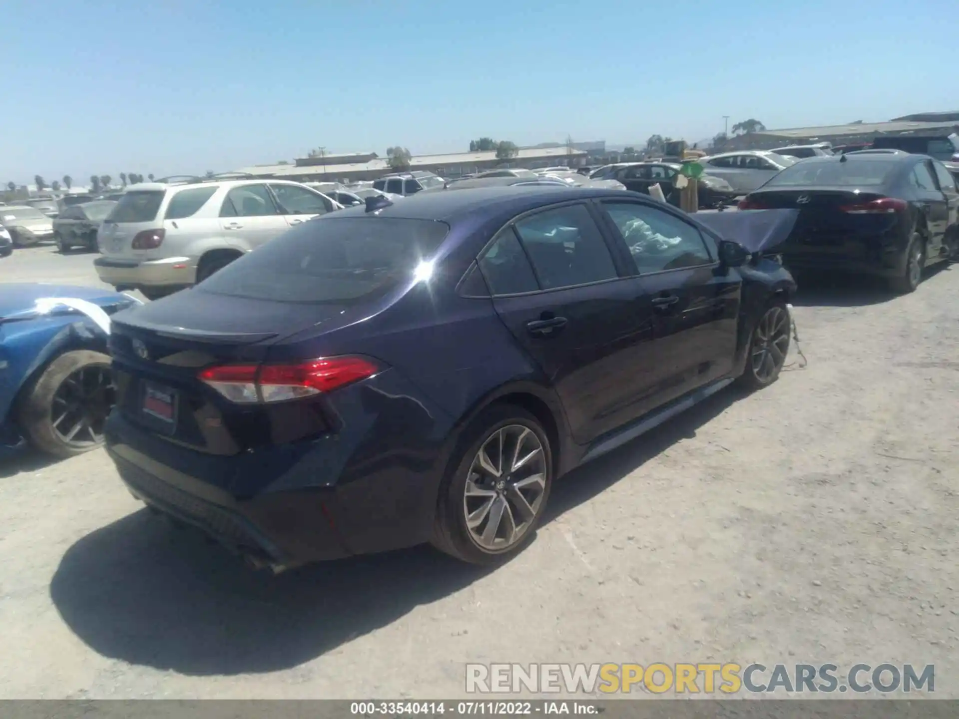 4 Photograph of a damaged car 5YFP4MCE4MP070243 TOYOTA COROLLA 2021