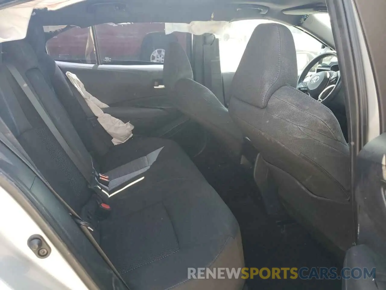 10 Photograph of a damaged car 5YFP4MCE9MP093548 TOYOTA COROLLA 2021