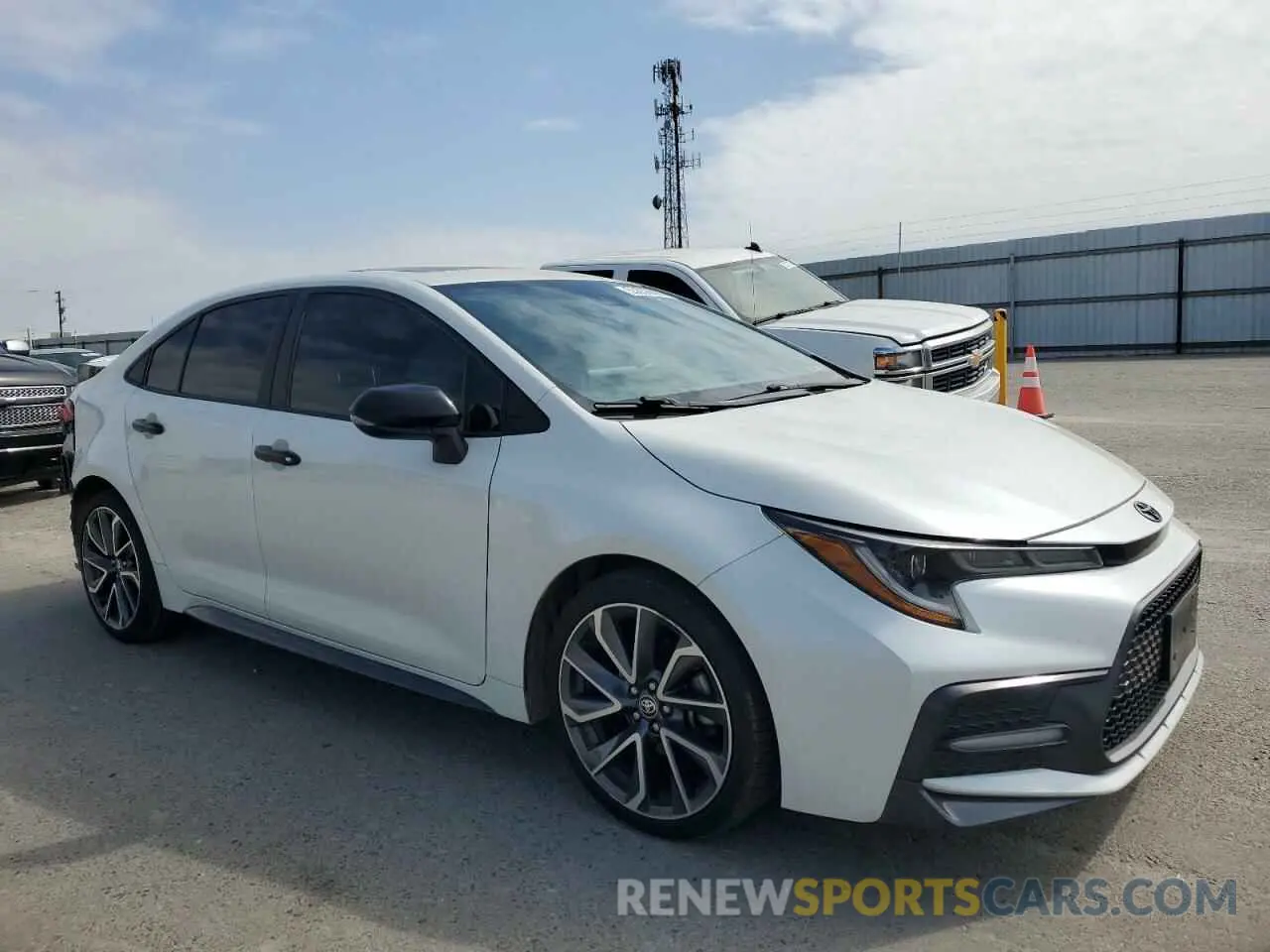 4 Photograph of a damaged car 5YFP4MCEXMP061384 TOYOTA COROLLA 2021
