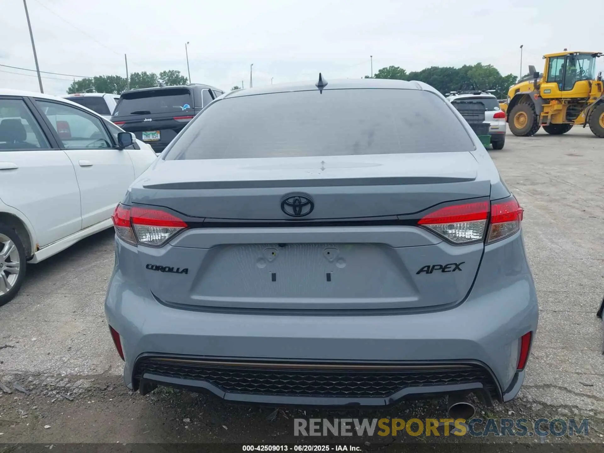 17 Photograph of a damaged car 5YFS4MCE0MP073697 TOYOTA COROLLA 2021