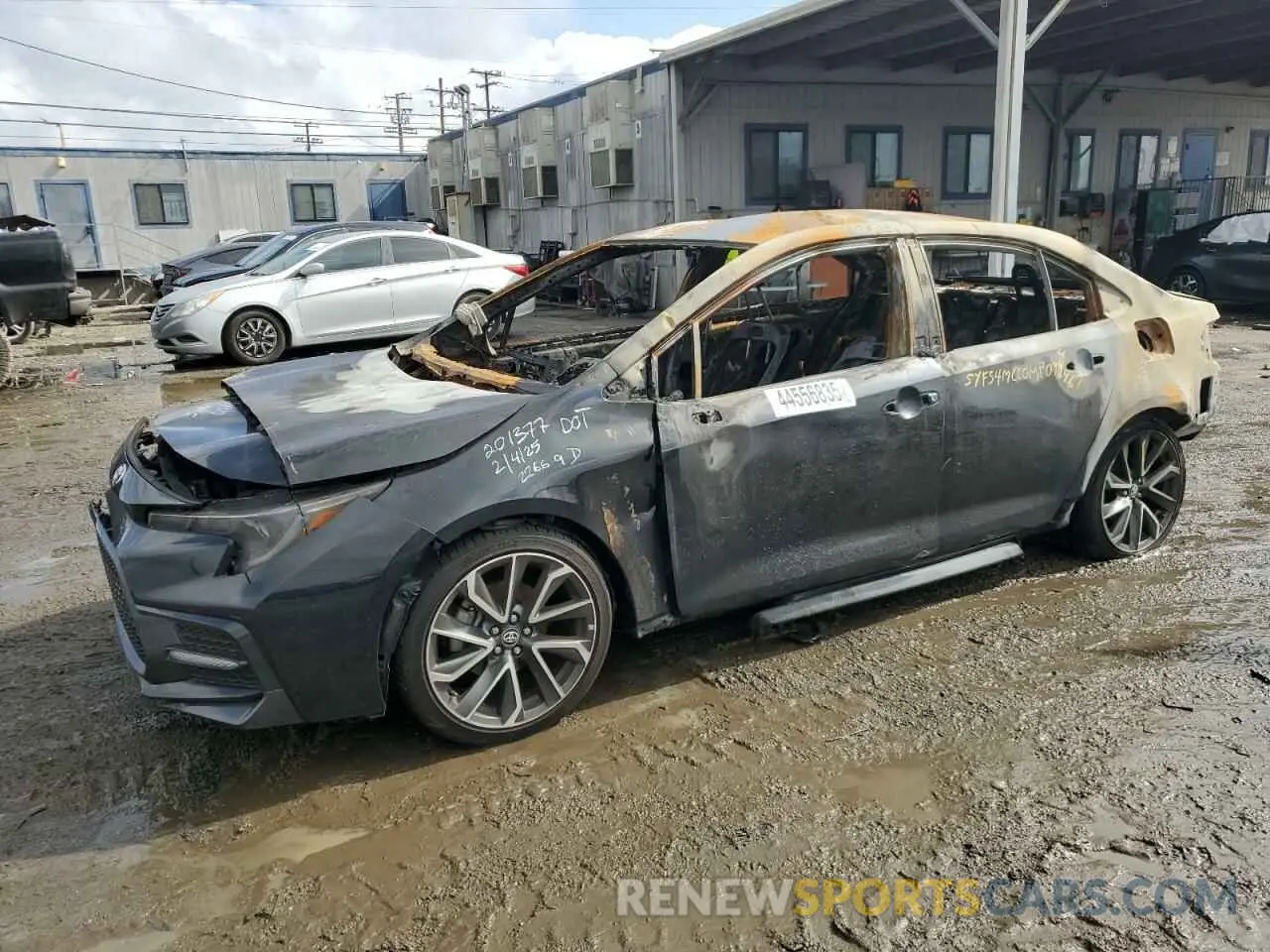 1 Photograph of a damaged car 5YFS4MCE0MP094467 TOYOTA COROLLA 2021
