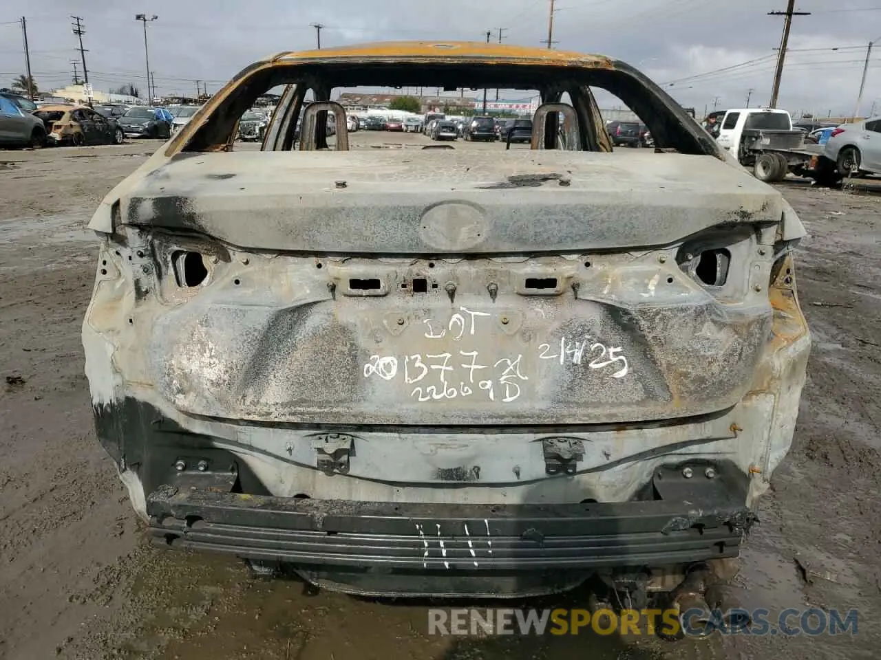 6 Photograph of a damaged car 5YFS4MCE0MP094467 TOYOTA COROLLA 2021