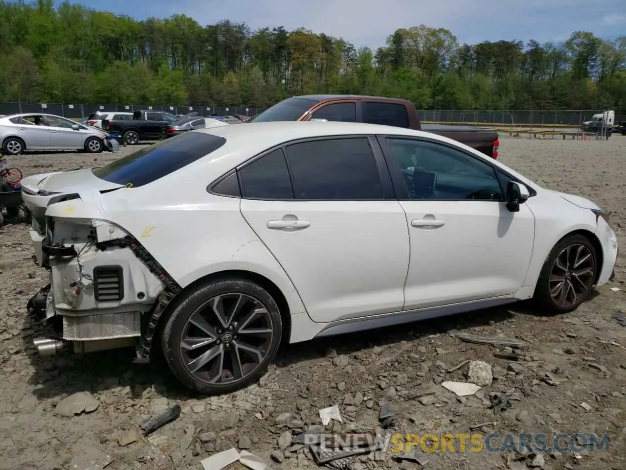 3 Photograph of a damaged car 5YFS4MCE1MP061381 TOYOTA COROLLA 2021