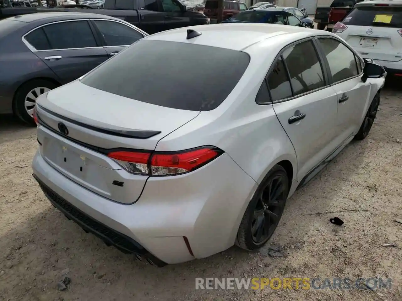 4 Photograph of a damaged car 5YFS4MCE1MP064135 TOYOTA COROLLA 2021