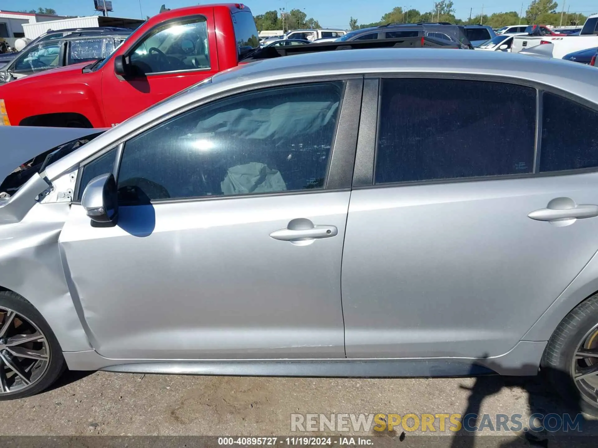 14 Photograph of a damaged car 5YFS4MCE1MP078018 TOYOTA COROLLA 2021