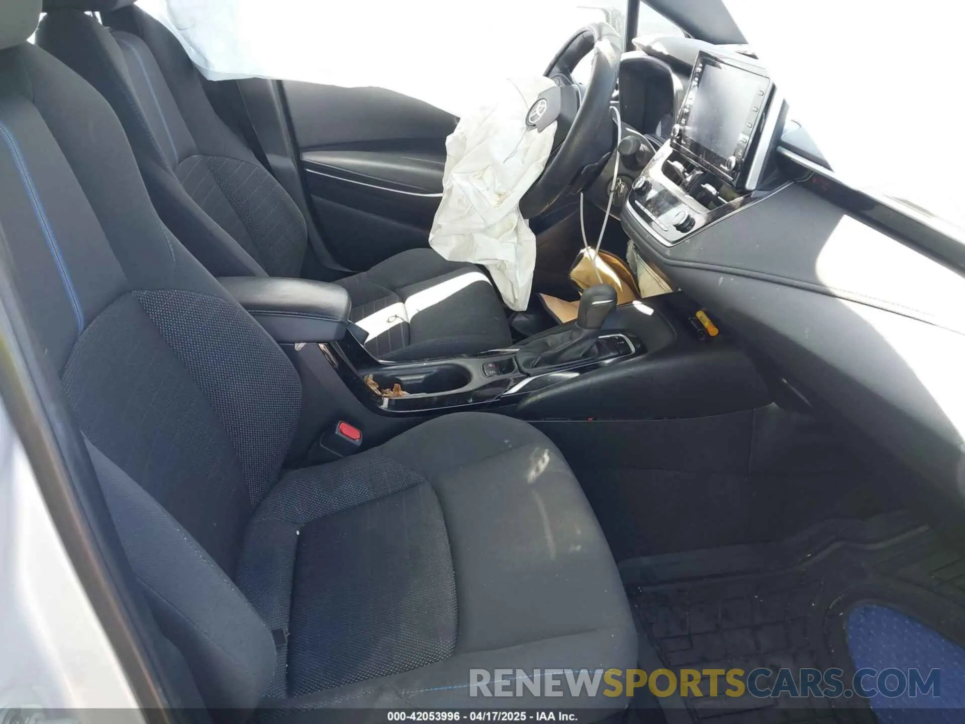 5 Photograph of a damaged car 5YFS4MCE1MP081159 TOYOTA COROLLA 2021