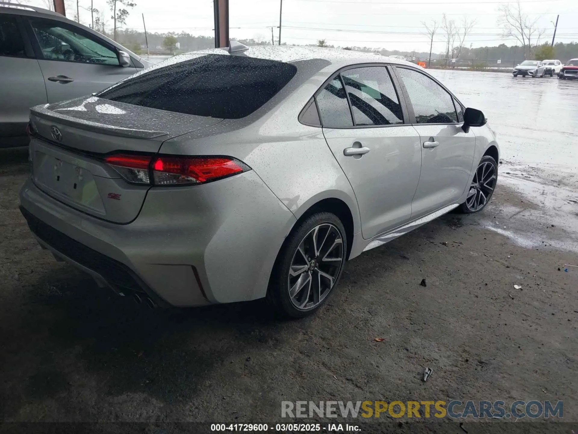 4 Photograph of a damaged car 5YFS4MCE2MP061597 TOYOTA COROLLA 2021