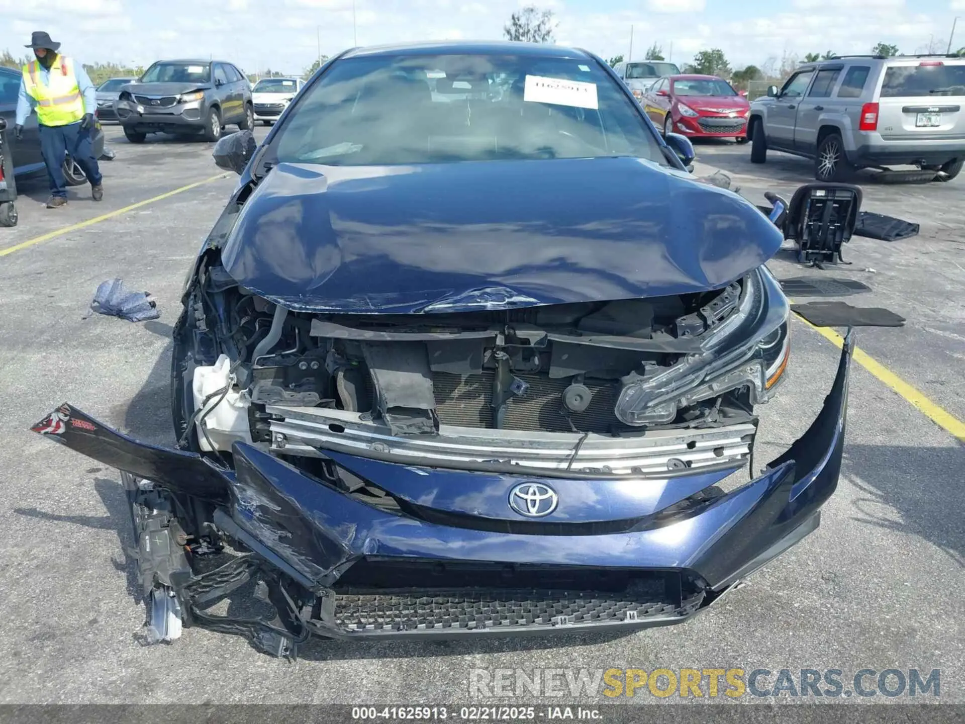 6 Photograph of a damaged car 5YFS4MCE2MP062667 TOYOTA COROLLA 2021
