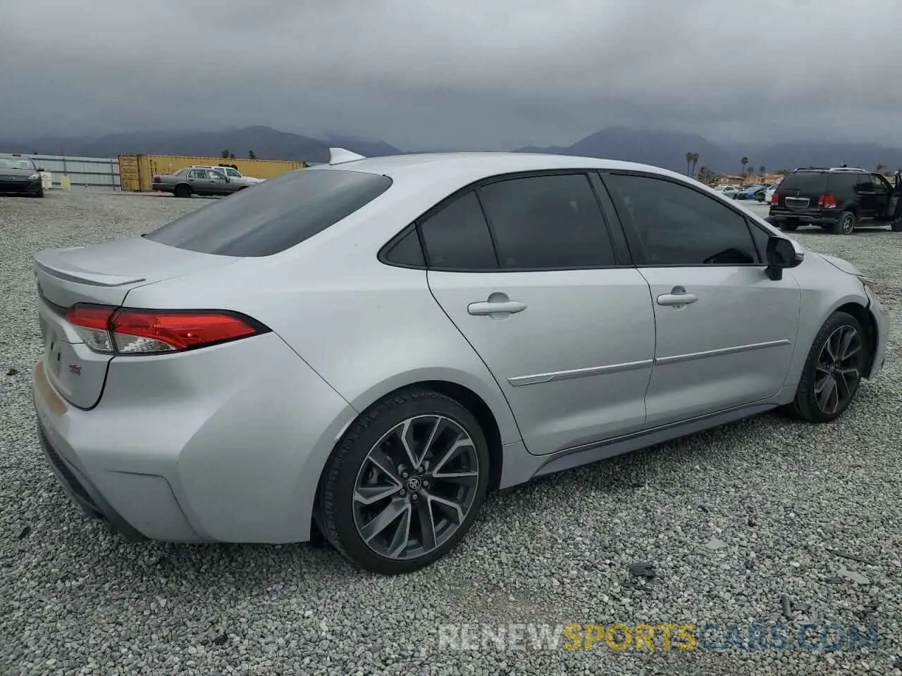3 Photograph of a damaged car 5YFS4MCE2MP063057 TOYOTA COROLLA 2021